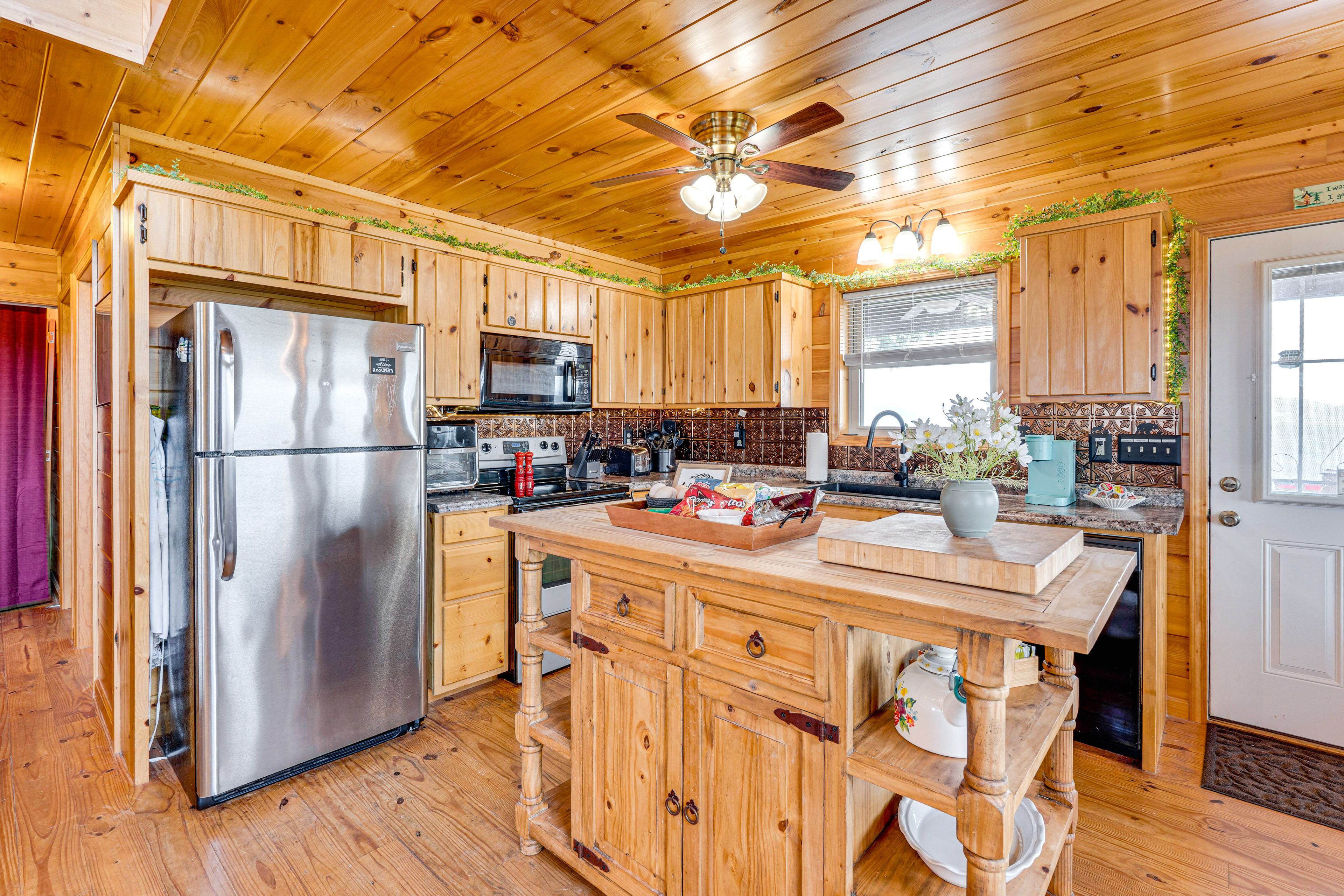 Kitchen | 1st Floor | Cooking Basics | Crockpot | Spices