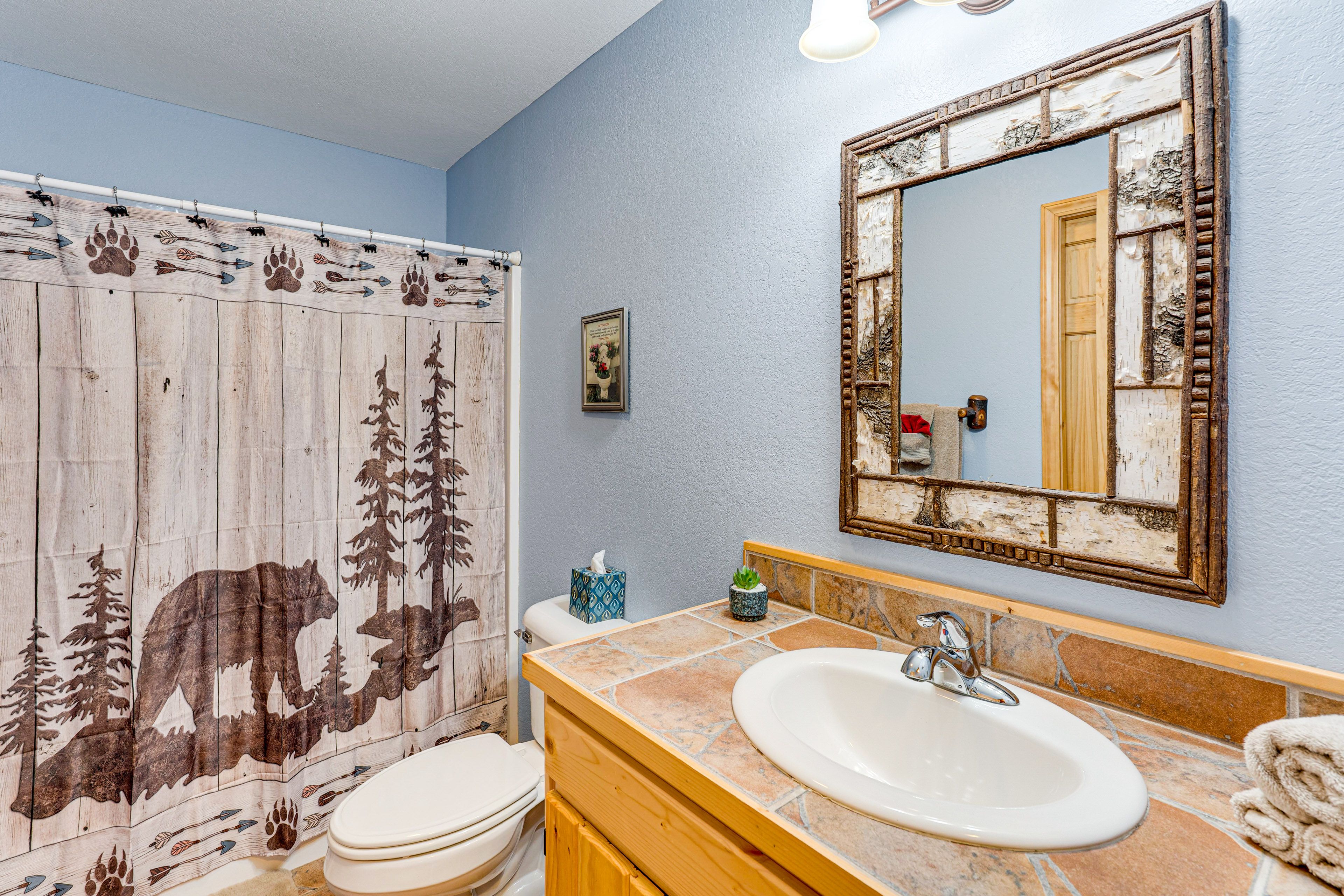 Full Bathroom | 1st Floor