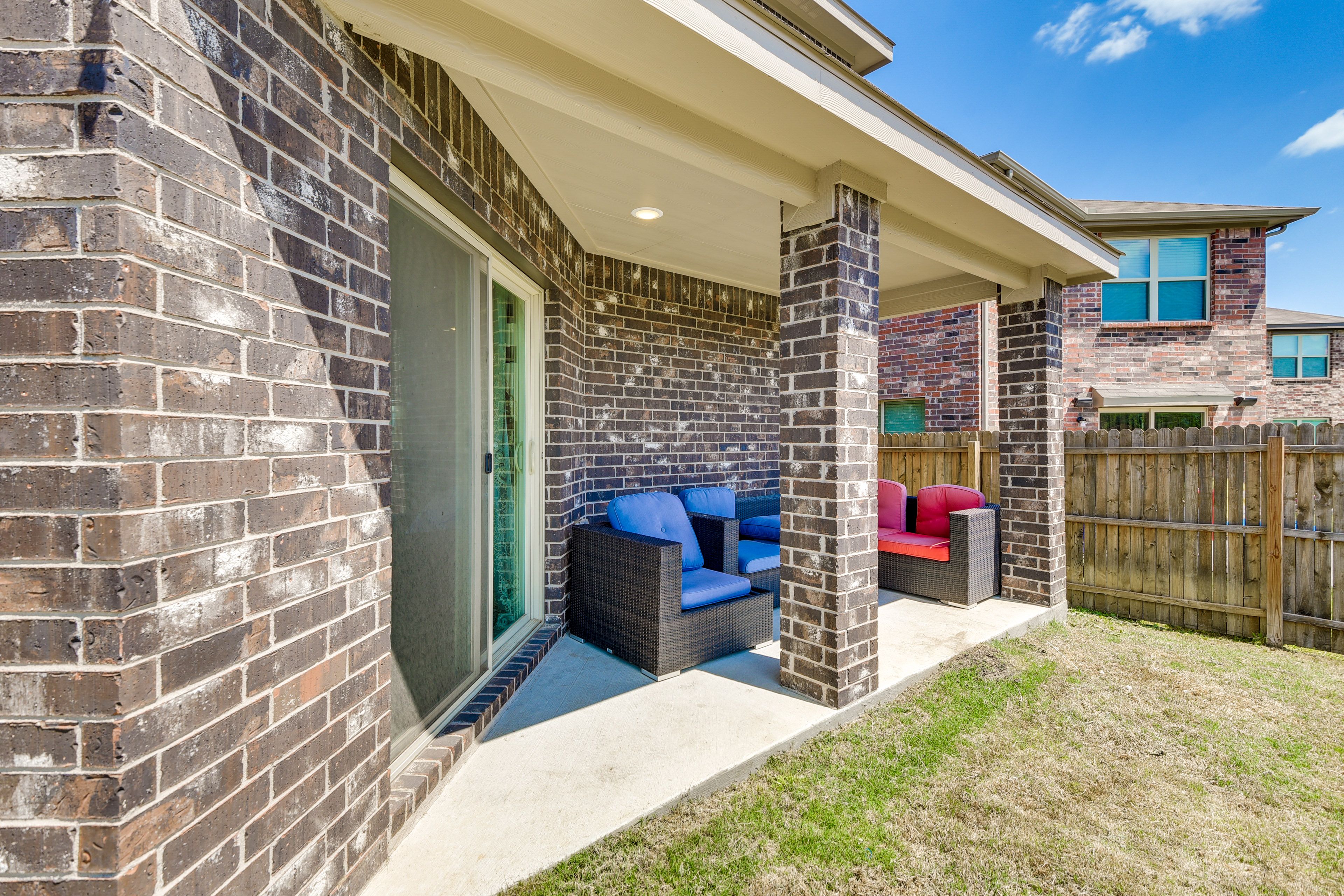 Patio | Outdoor Seating
