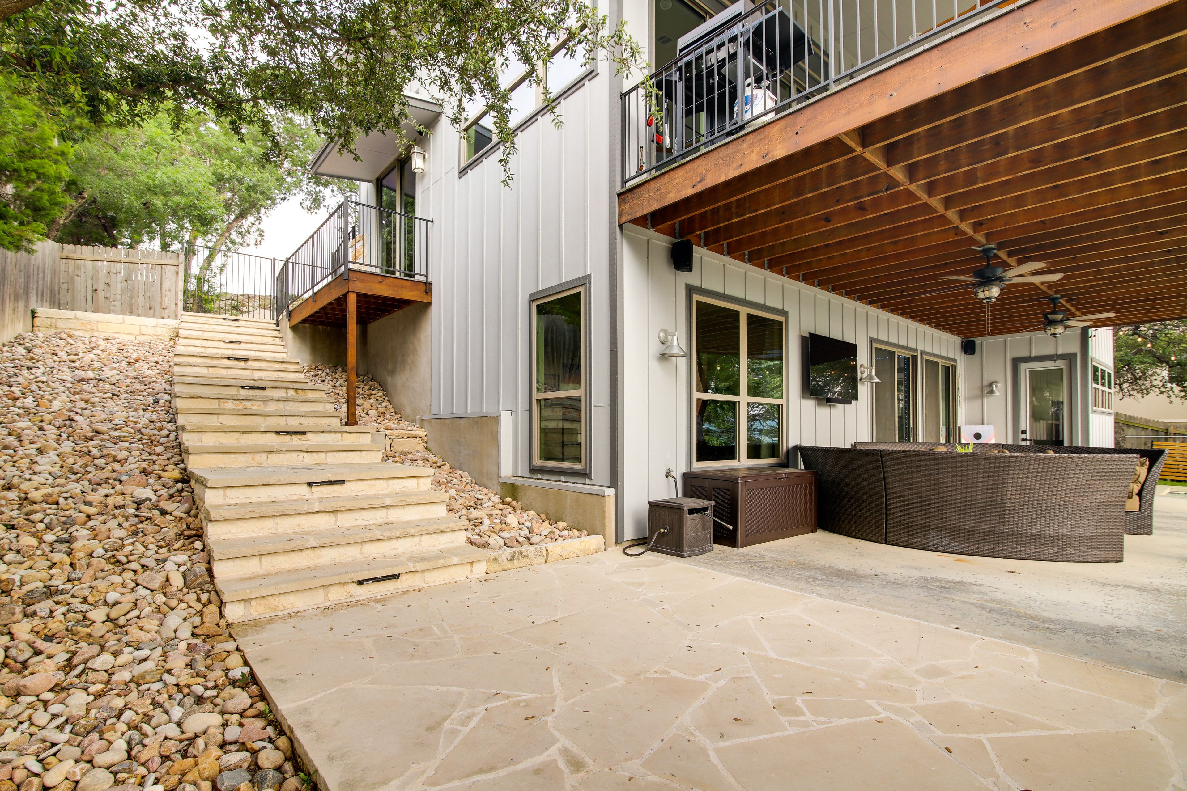 Lower Patio | Yard Games