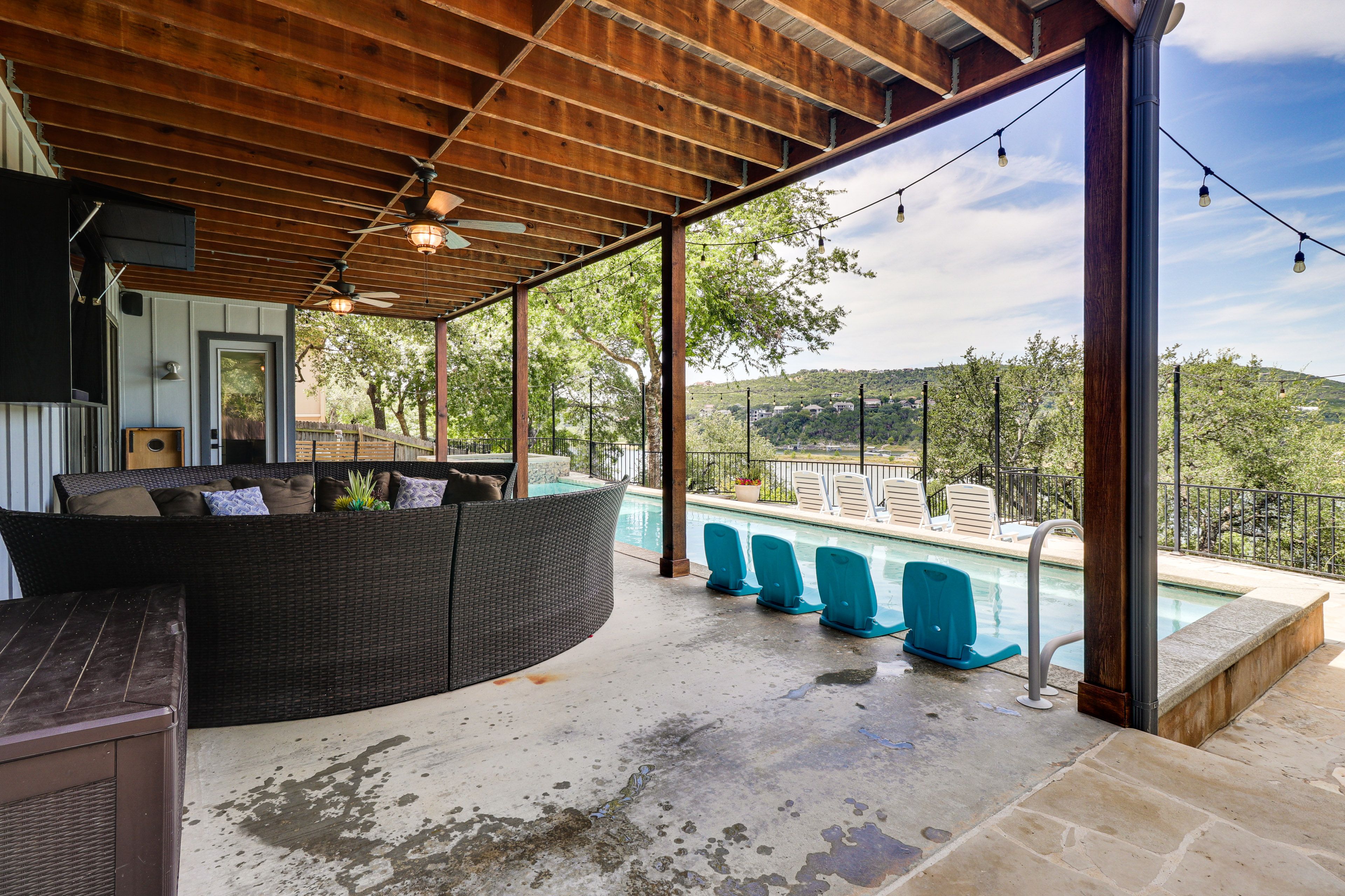 Lower Patio | Yard Games
