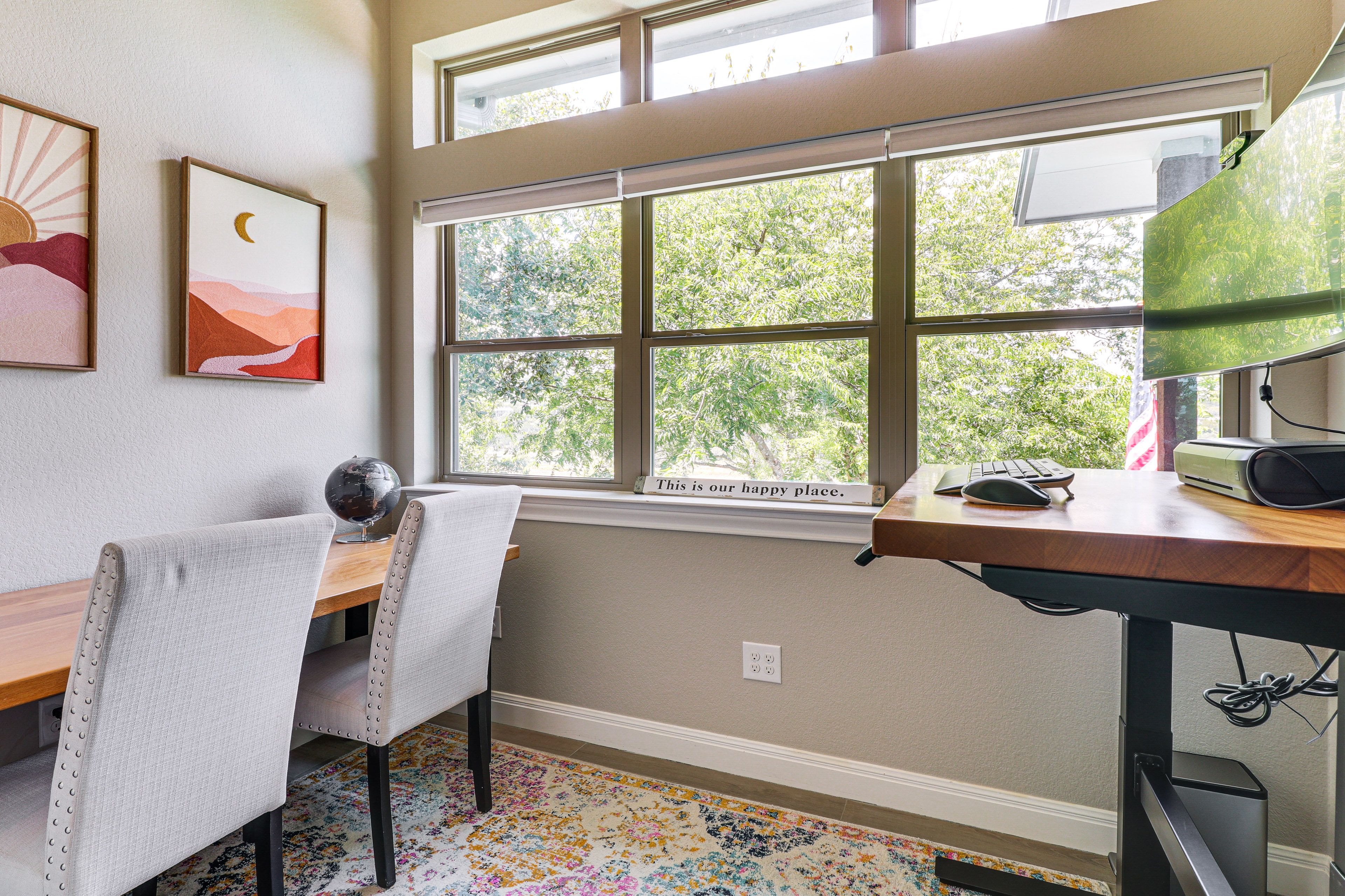 Office | Monitor | Printer | Free WiFi (200 Mbps) | Entry Level