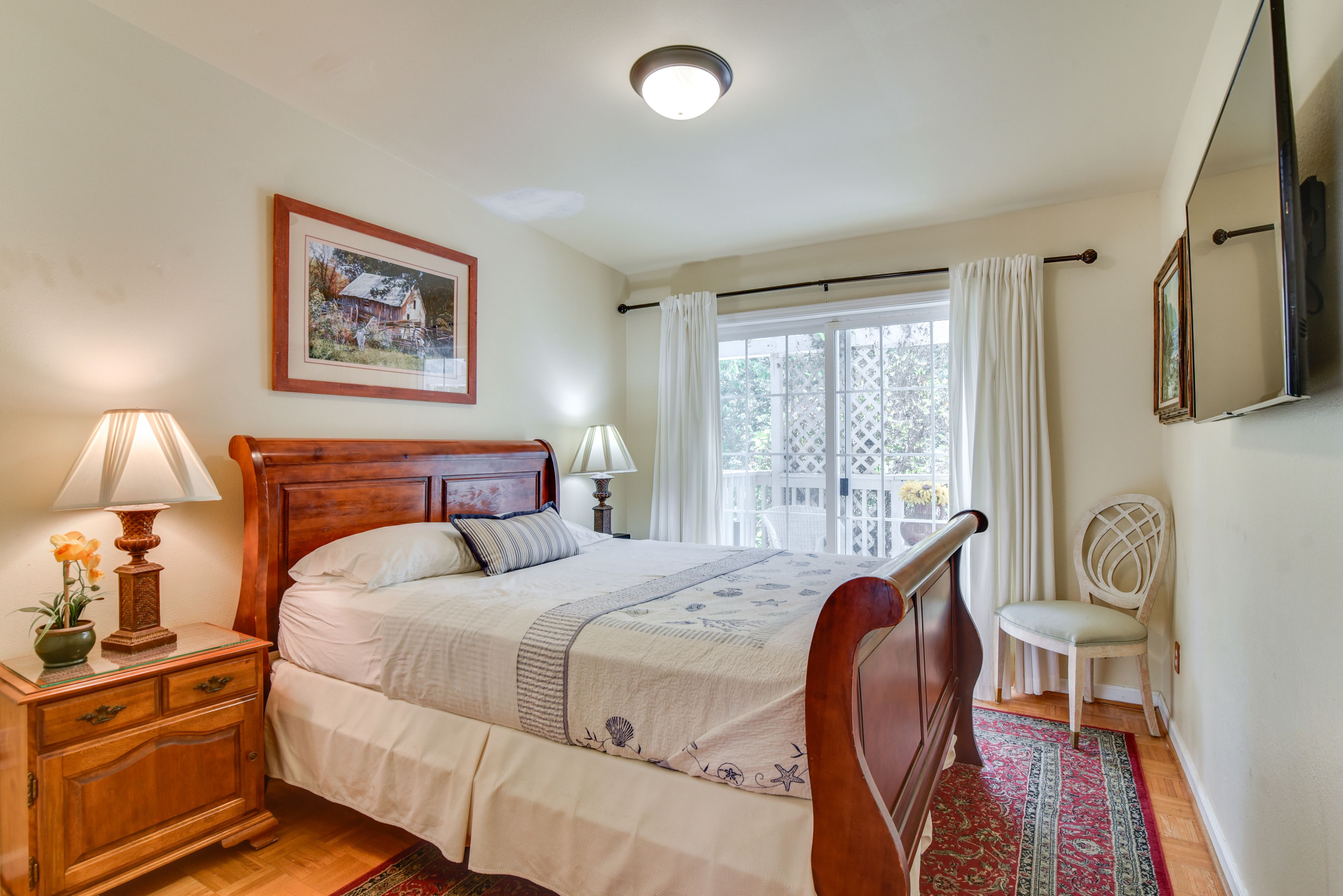 Bedroom 2 | Queen Bed