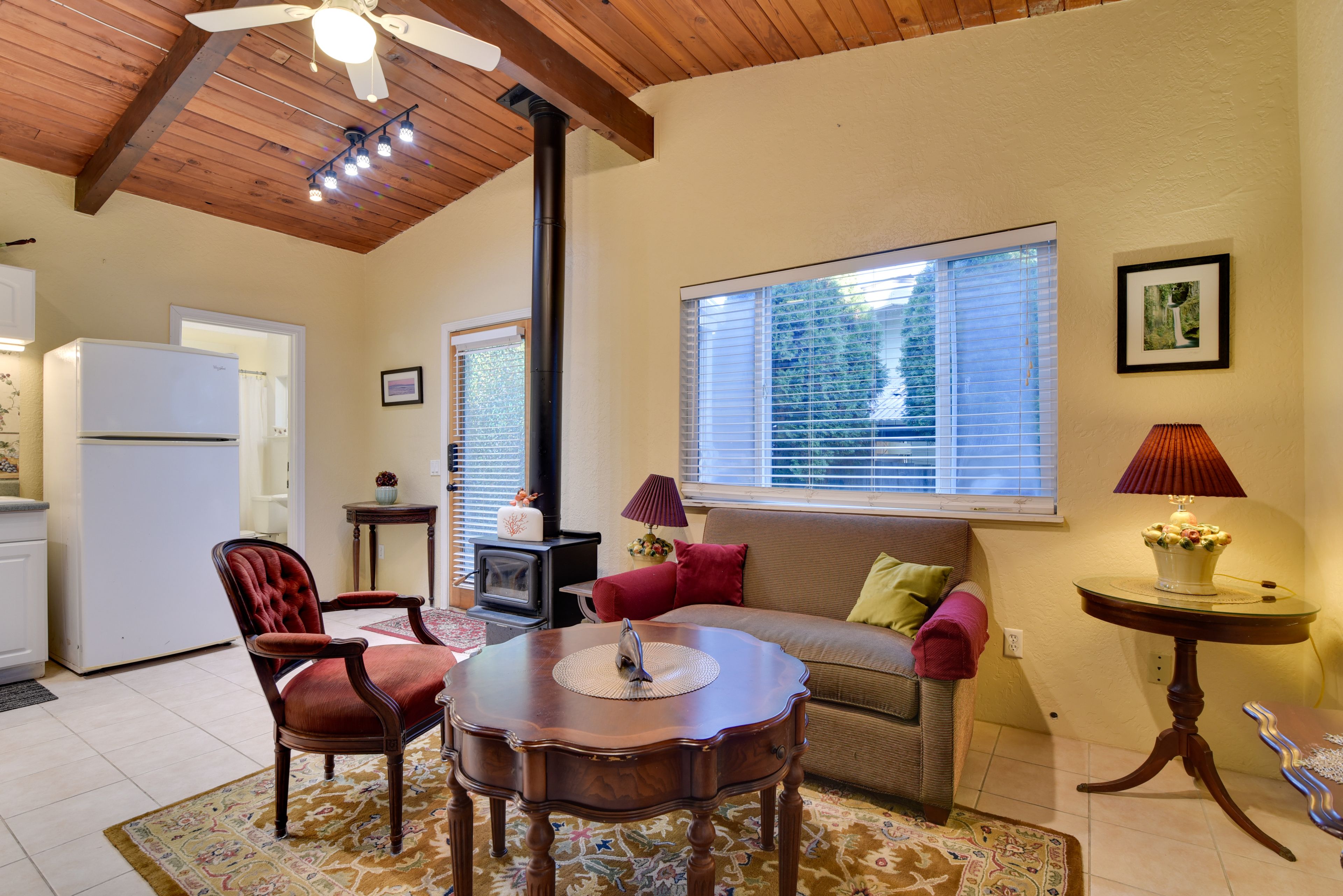 Aloha Vacation Rental | 1BR | 1BA | 435 Sq Ft