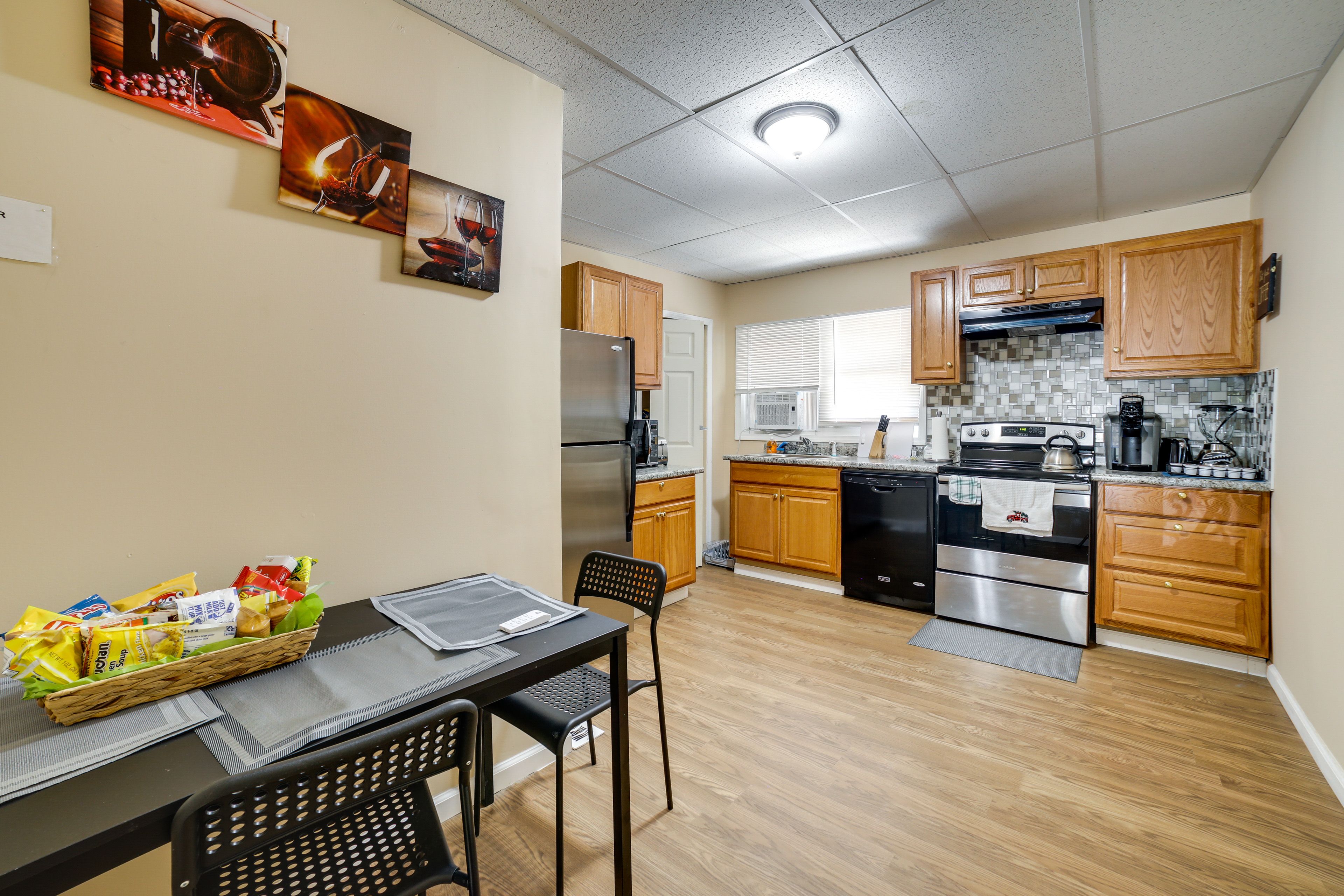 Kitchen | Central Heating | 2 Mi to Downtown