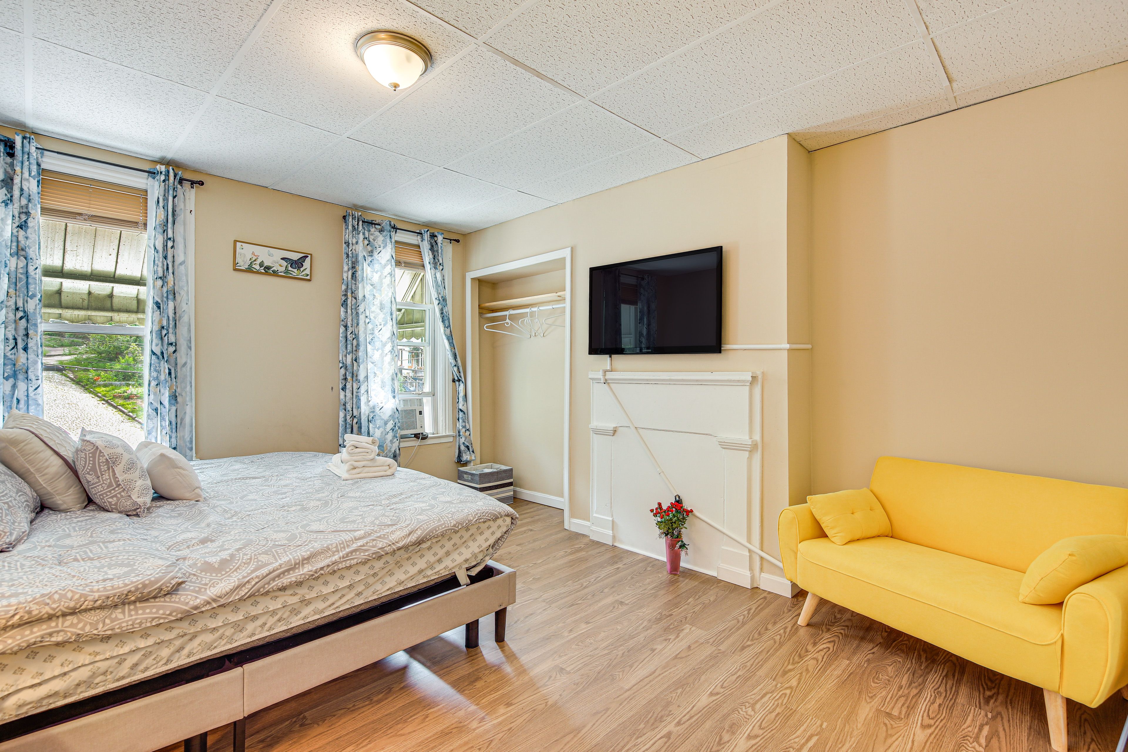 Bedroom 1 | 2nd Floor | King Bed | Smart TV | Linens Provided