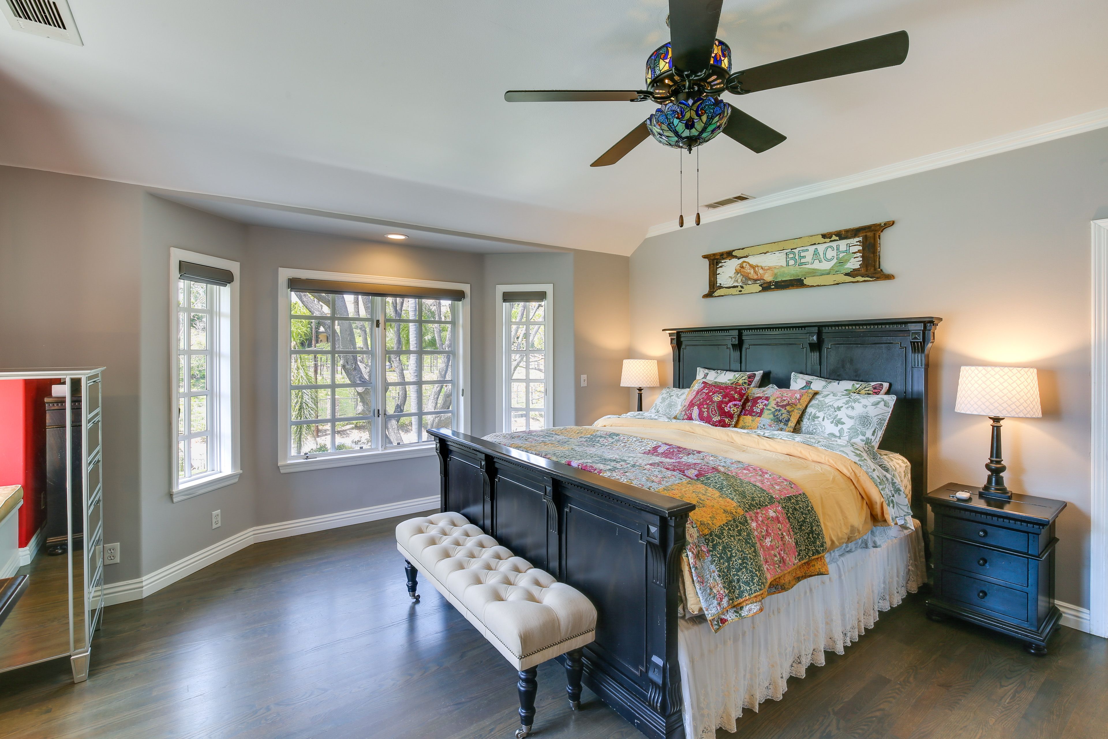Bedroom 1 | King Bed | En-Suite Bathroom | Smart TV | Fireplace | 1st Floor