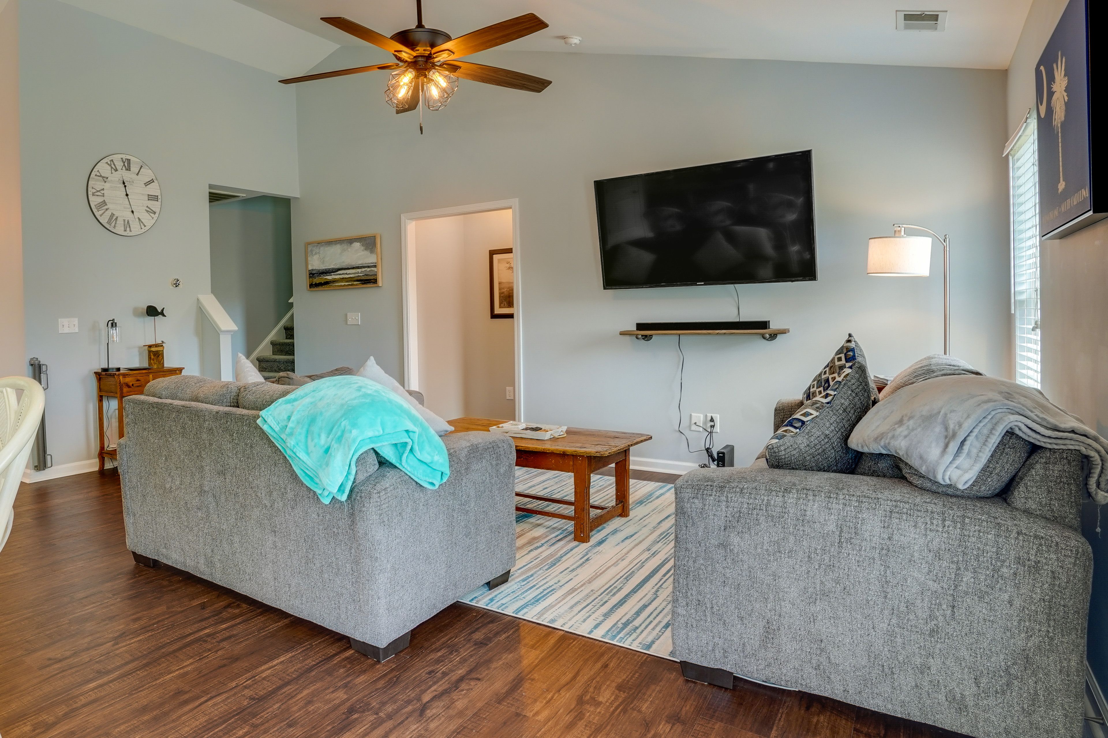 Living Room | Main Floor | Central Air Conditioning | Smart TV