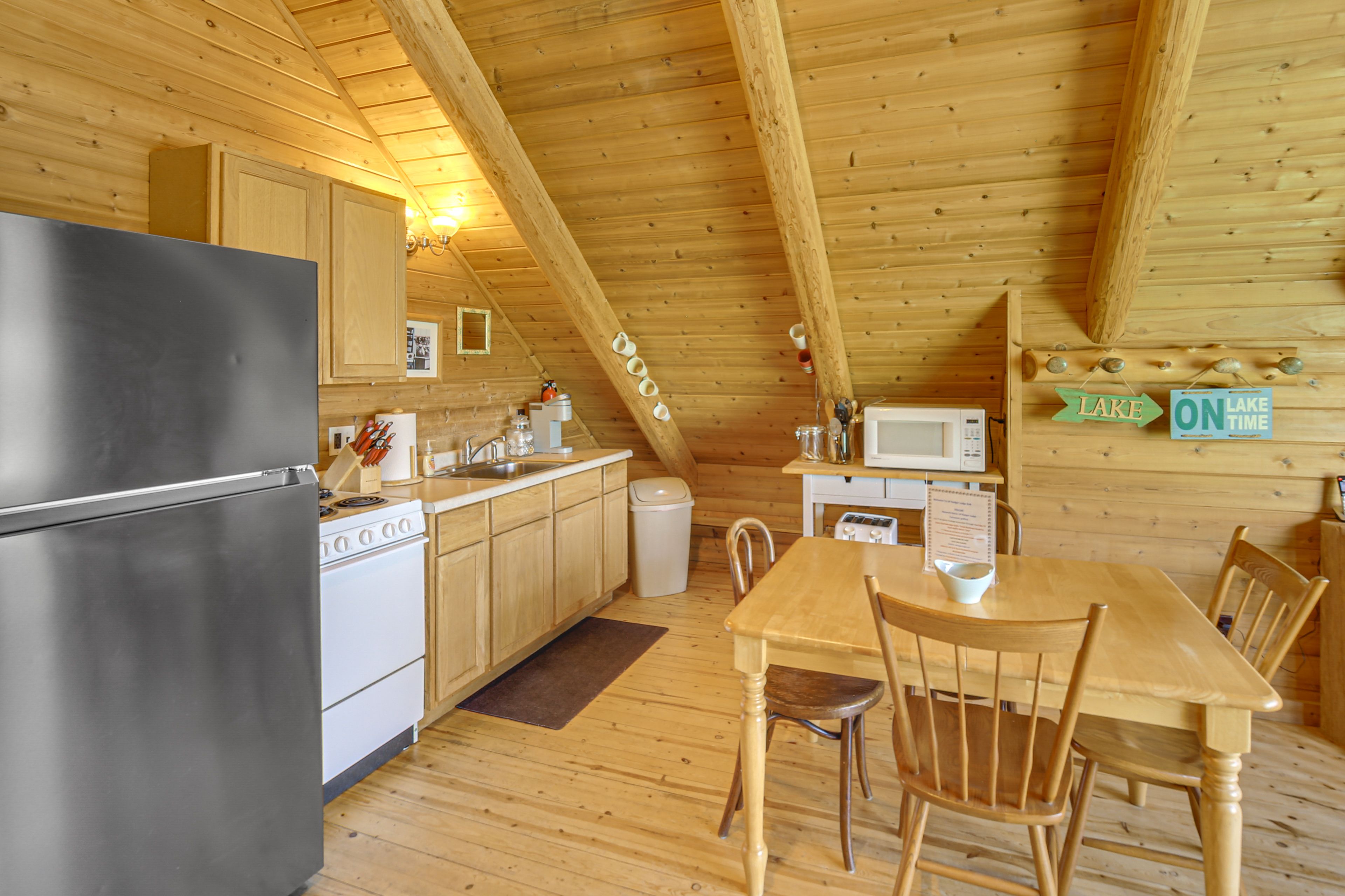 Kitchen | Main Floor