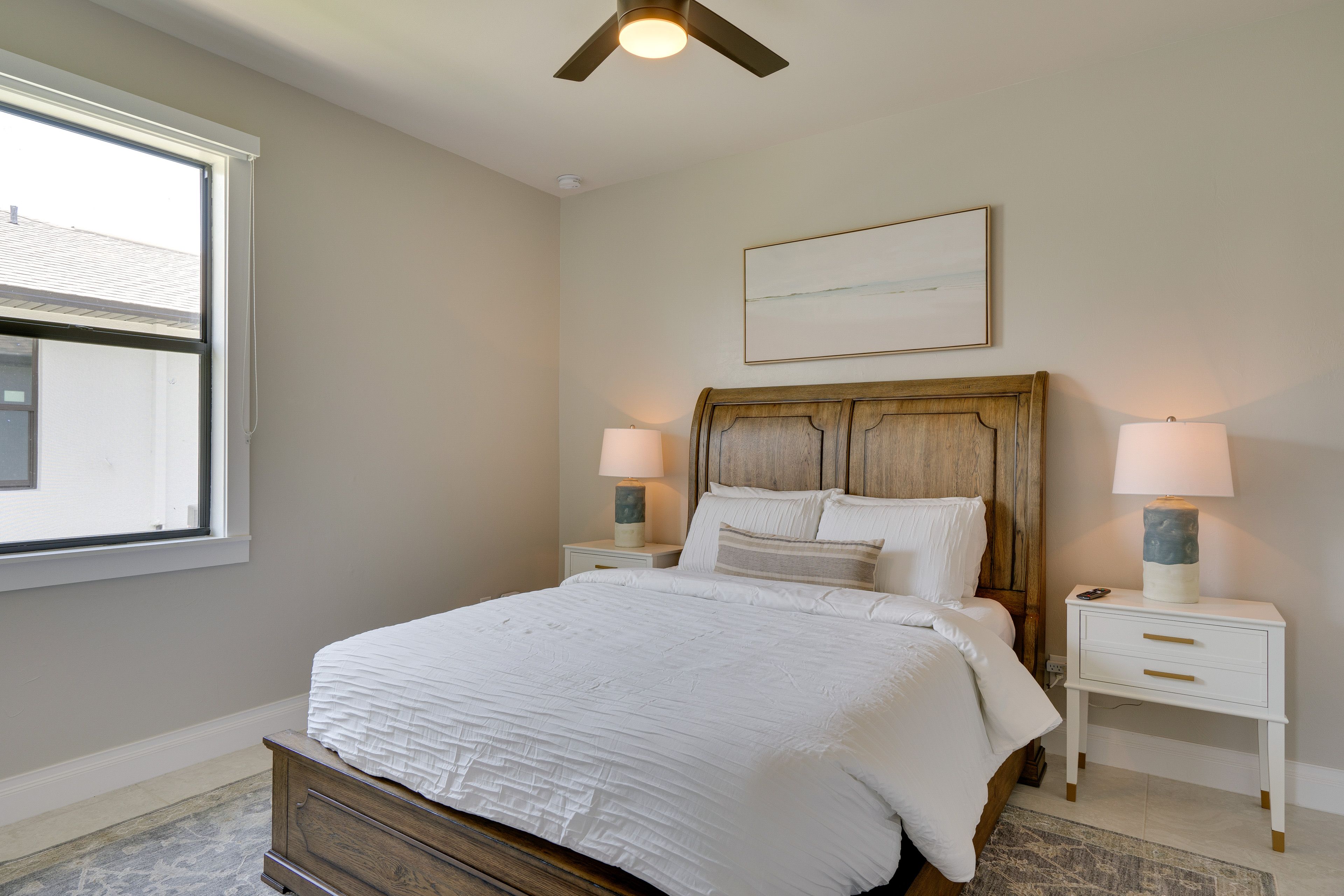 Bedroom 2 | Queen Bed | Smart TV | Linens Provided