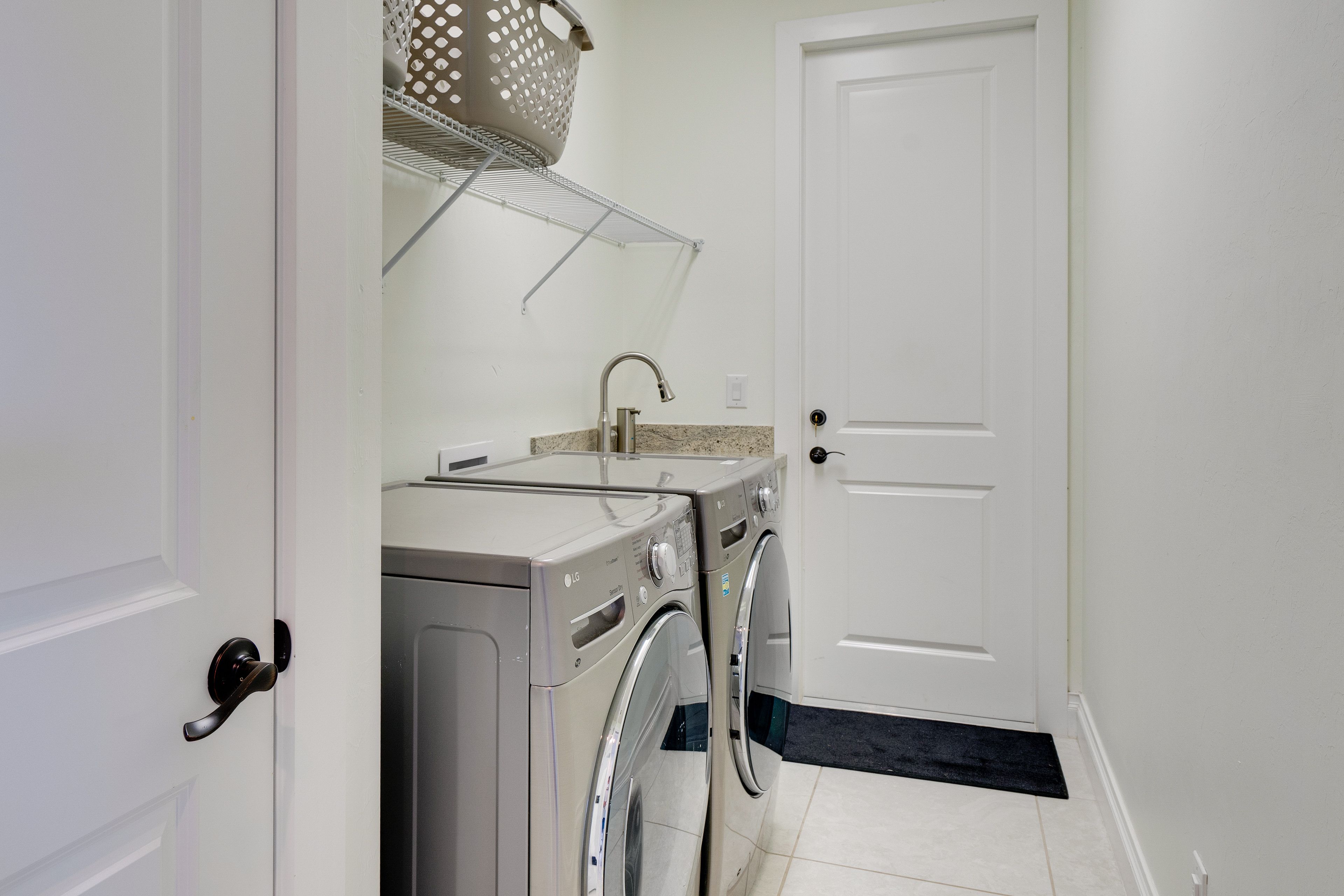Laundry Room | Detergent Provided