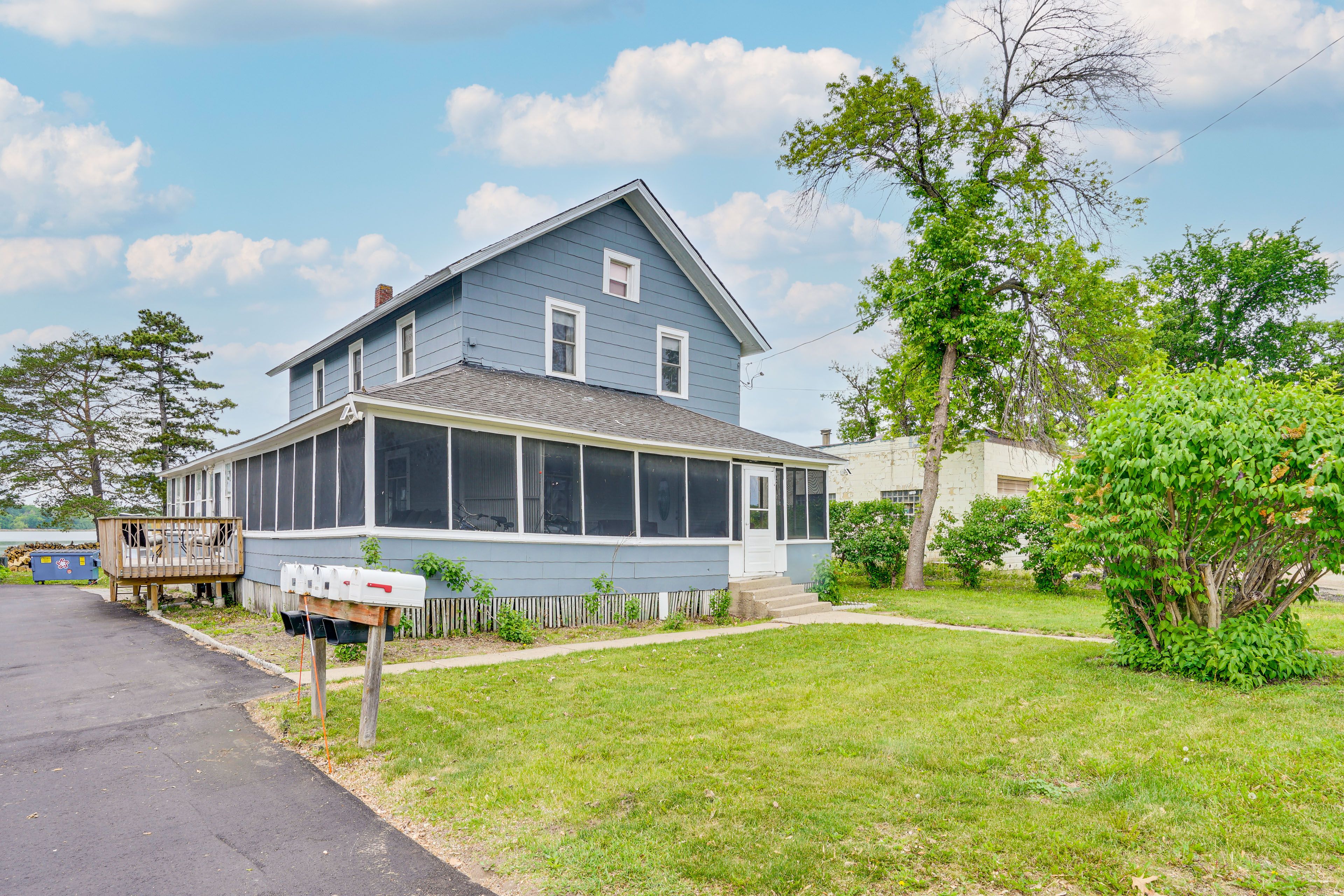 Exterior | Screened Porch | Furnished Balcony