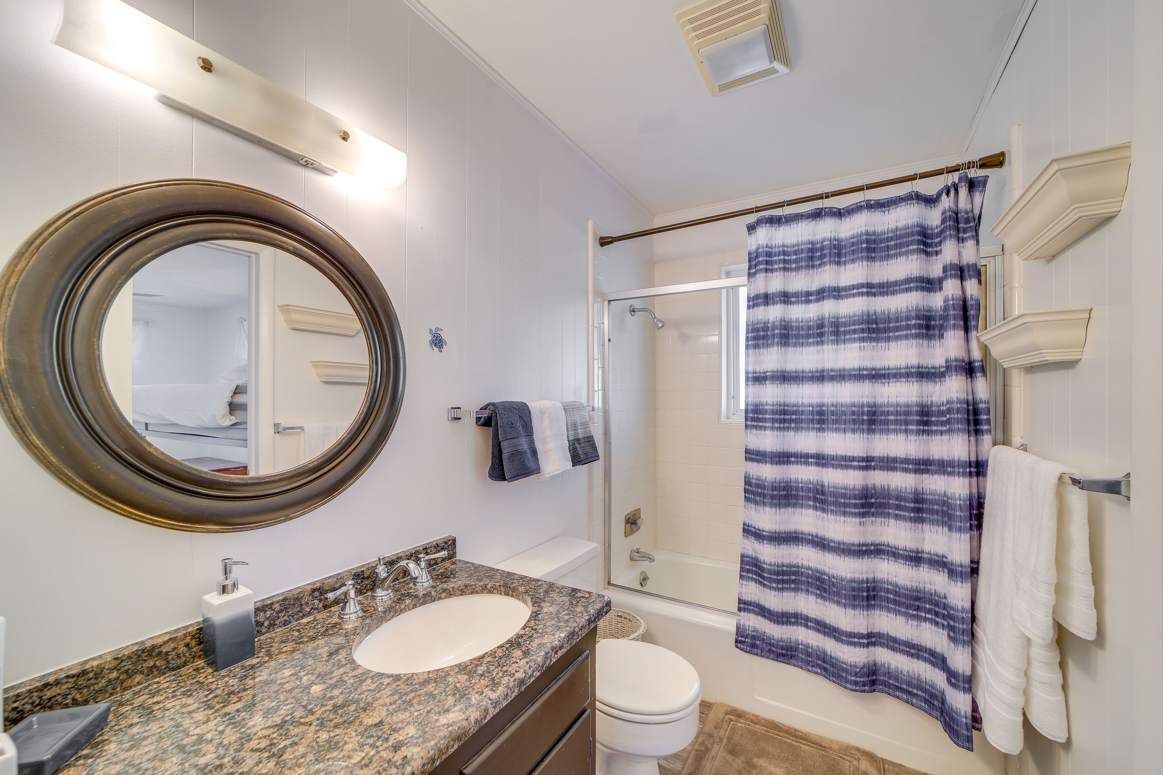 En-Suite Bathroom