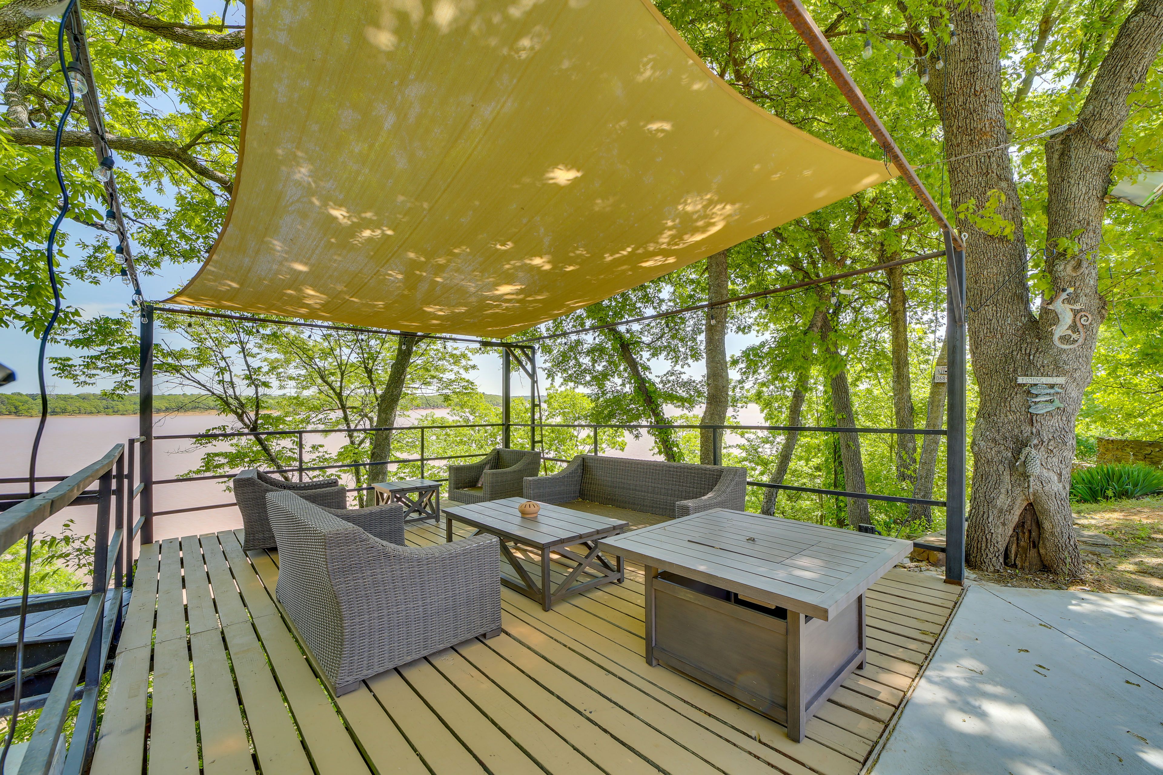 Checotah Vacation Rental | 3BR | 3BA | Step-Free Access | 1,830 Sq Ft