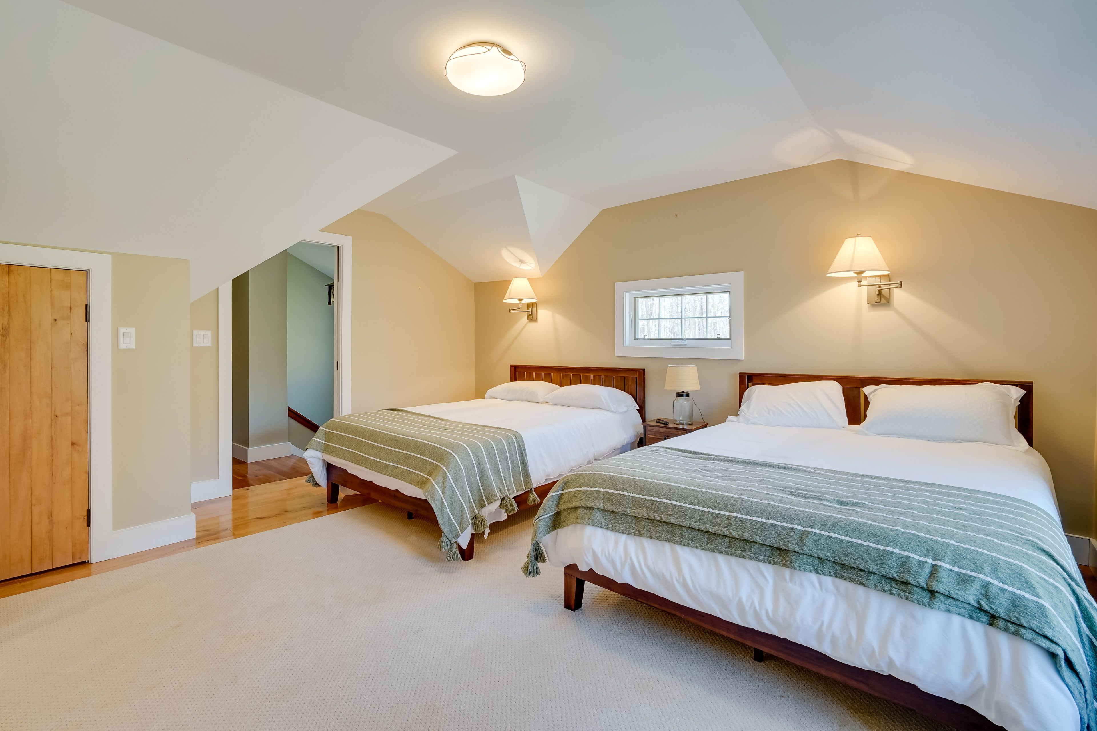 Bedroom 4 | 2 Queen Beds | Smart TV