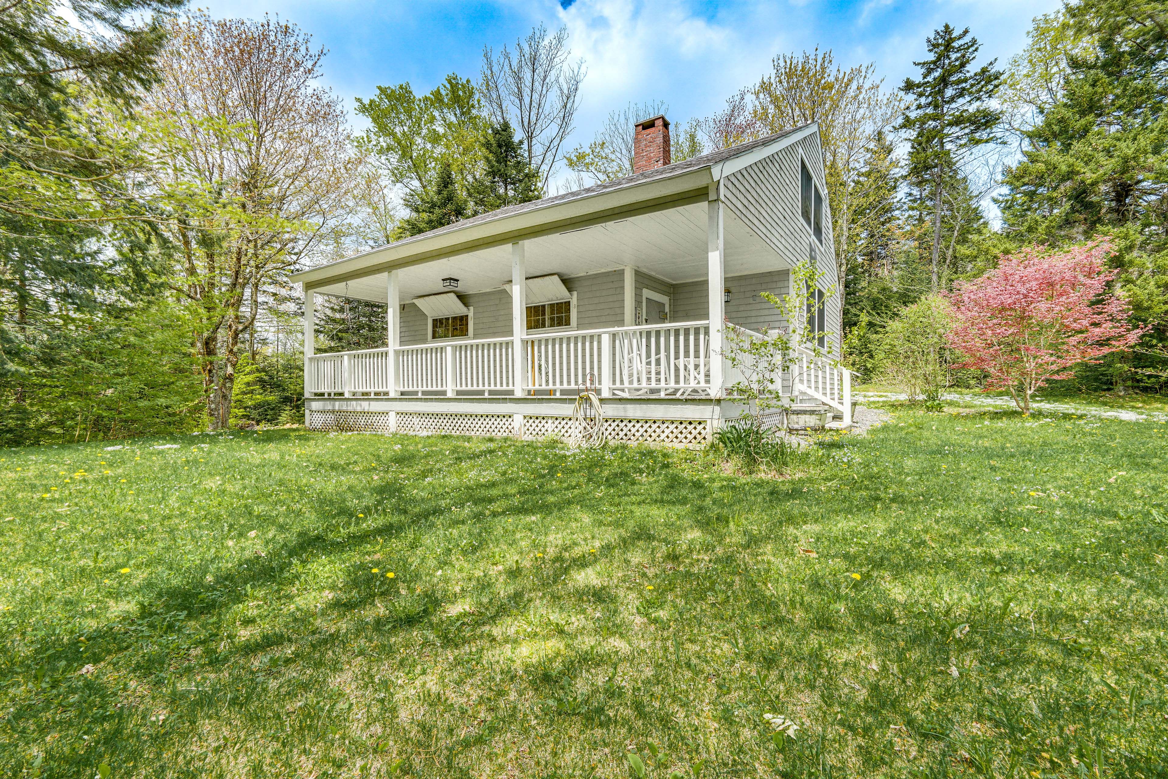Marlboro Vacation Rental | 2BR | 1BA | 1,500 Sq Ft | Stairs Required