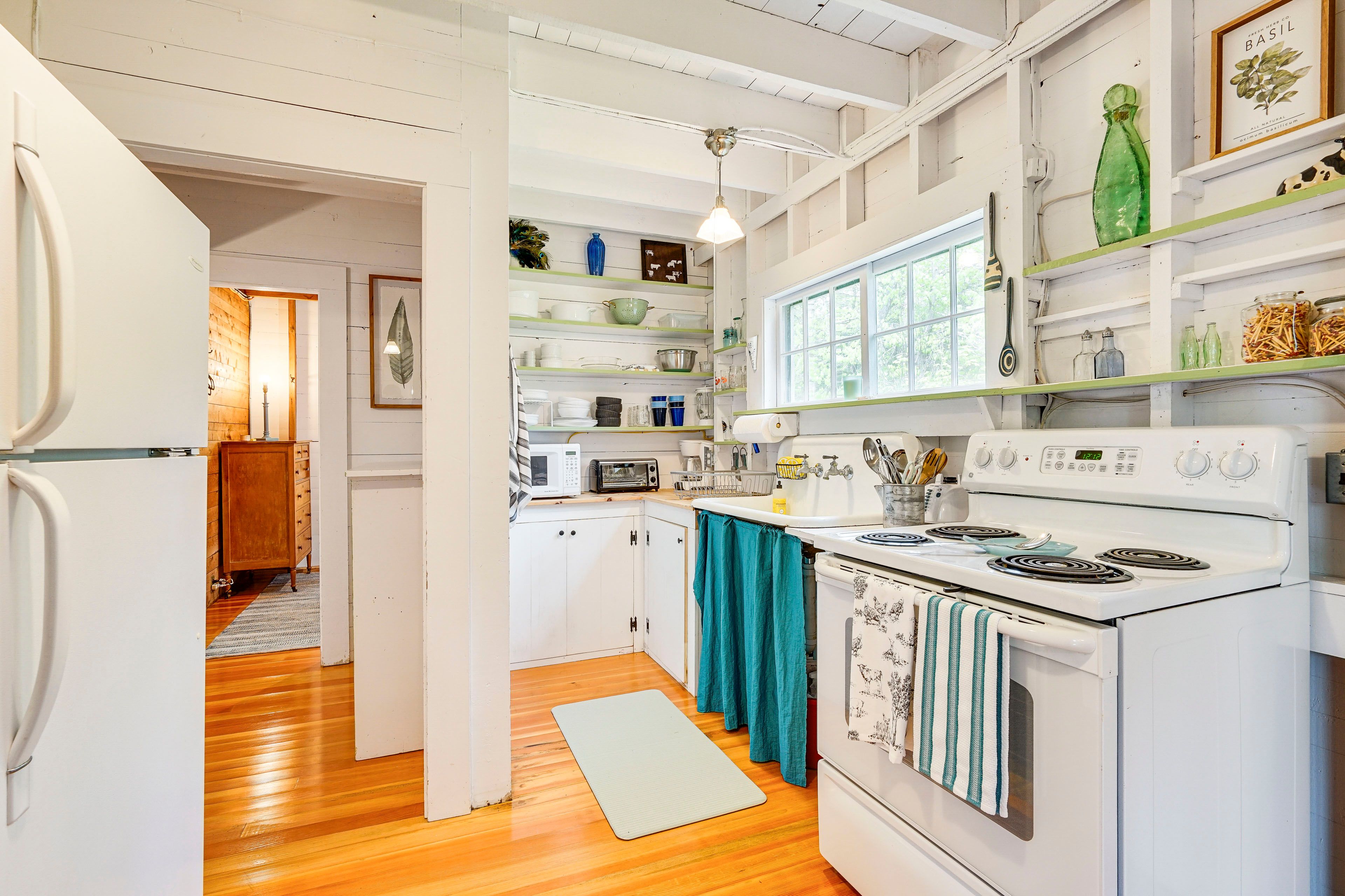 Well-Equipped Kitchen | Cooking Basics | 1st Floor