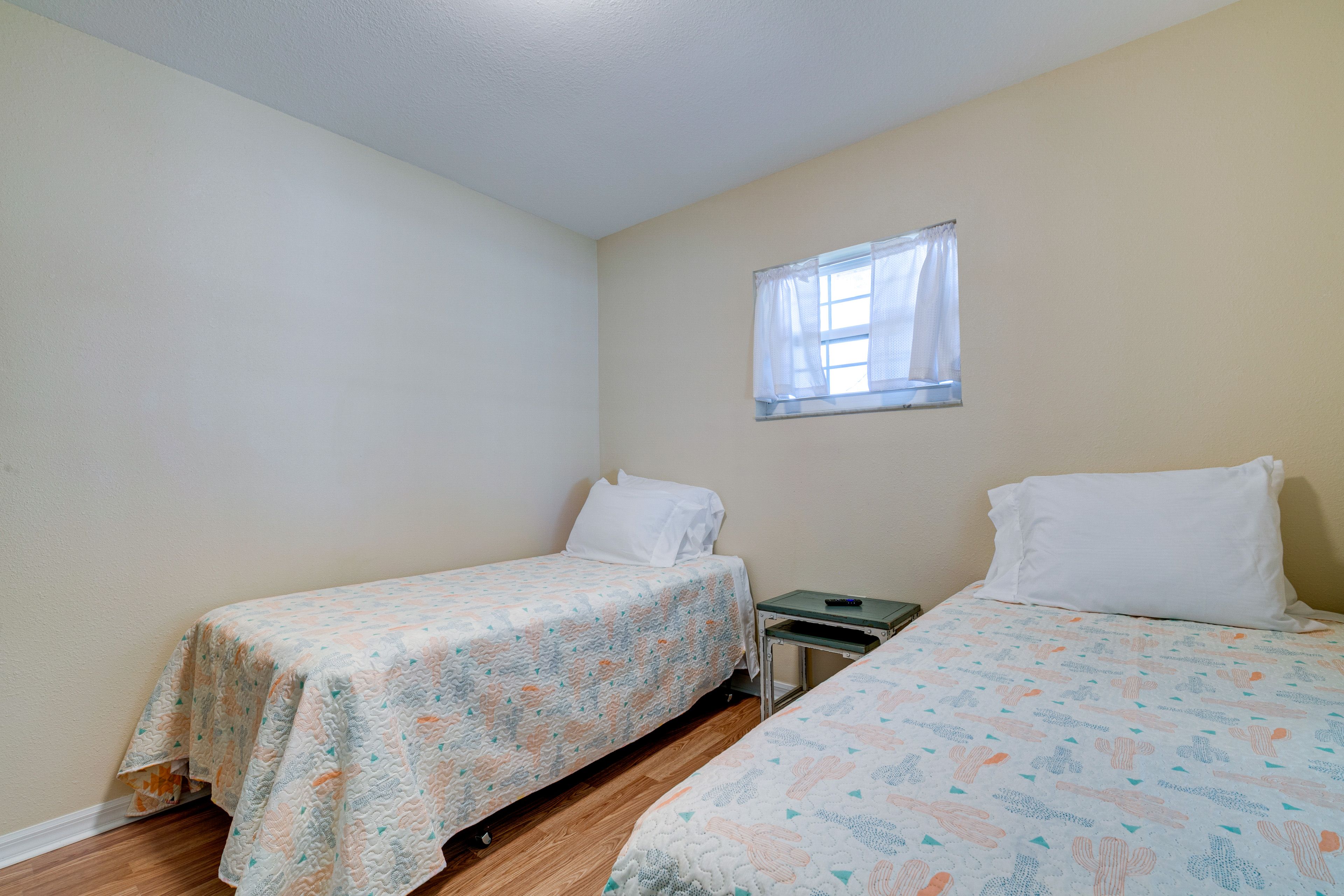 Bedroom 3 | 2 Twin Beds