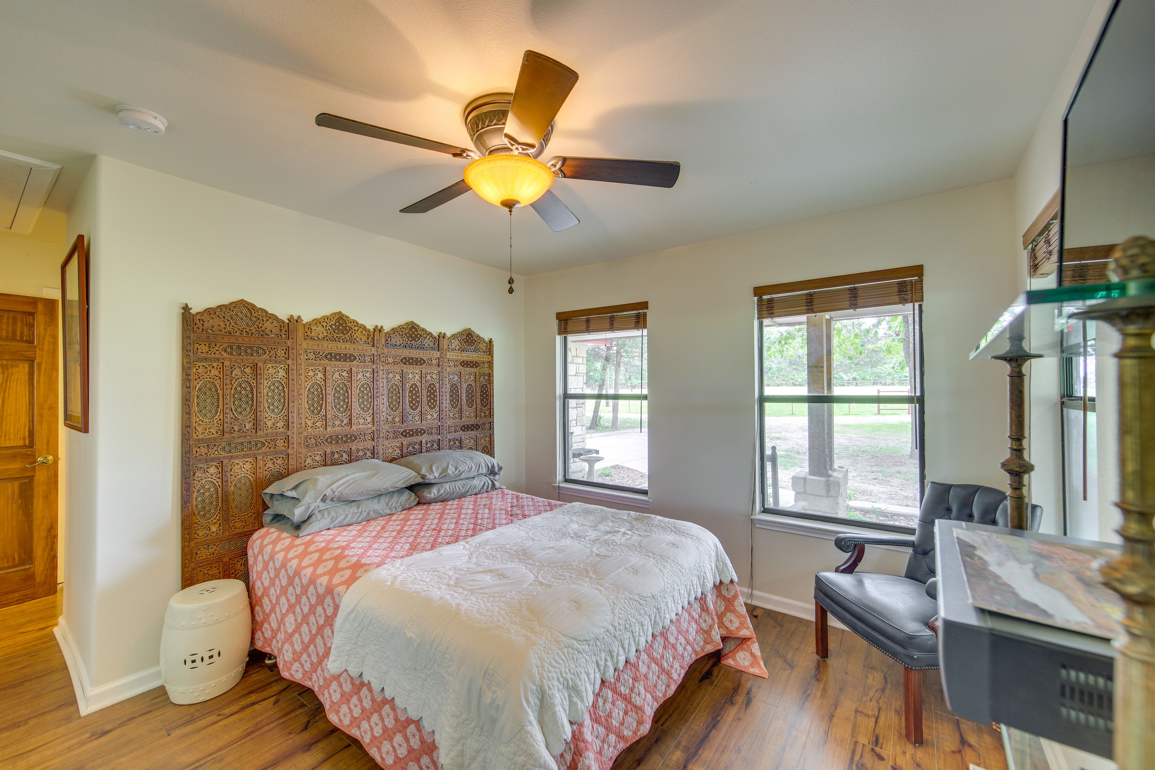 Bedroom 2 | Queen Bed