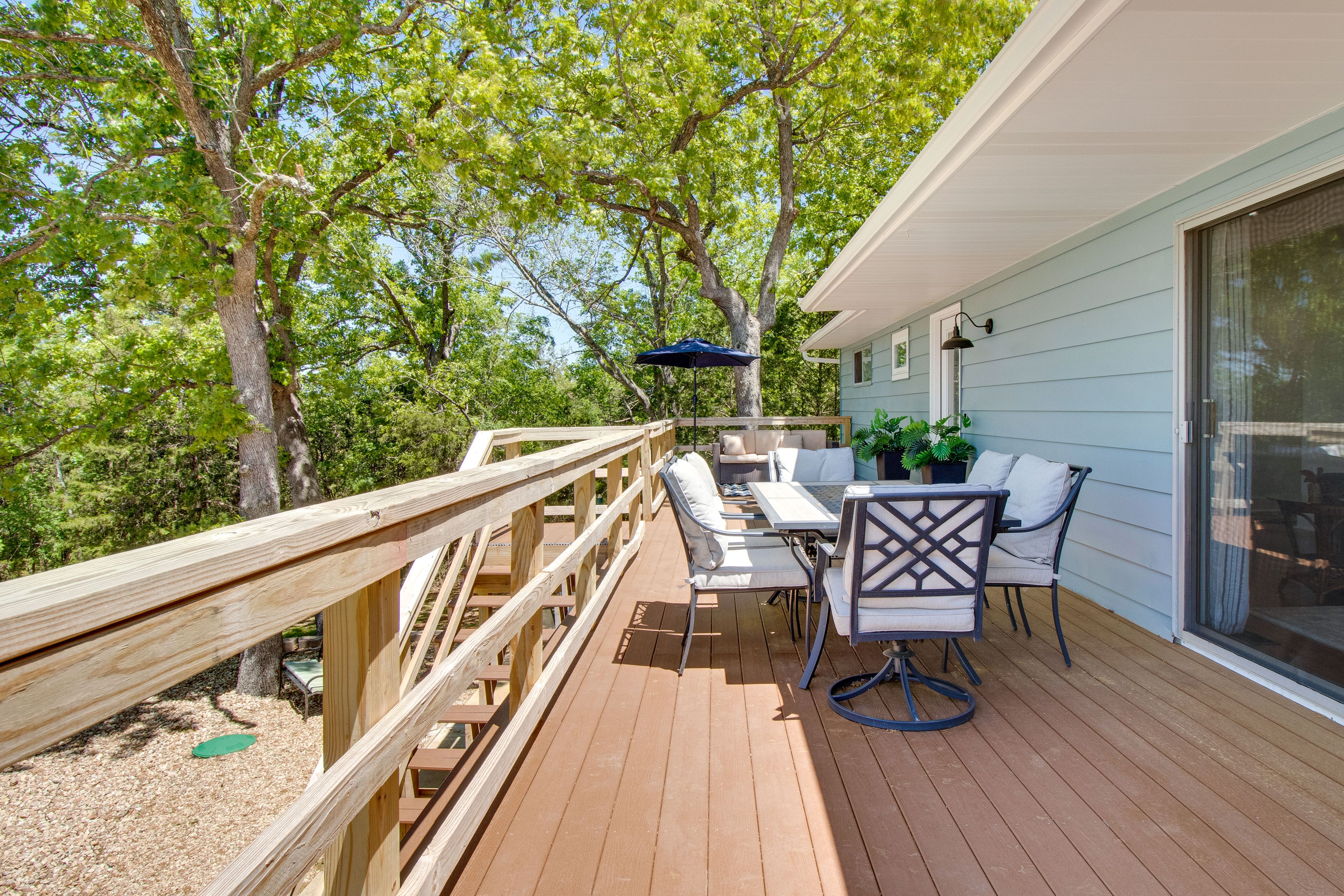 Private Deck