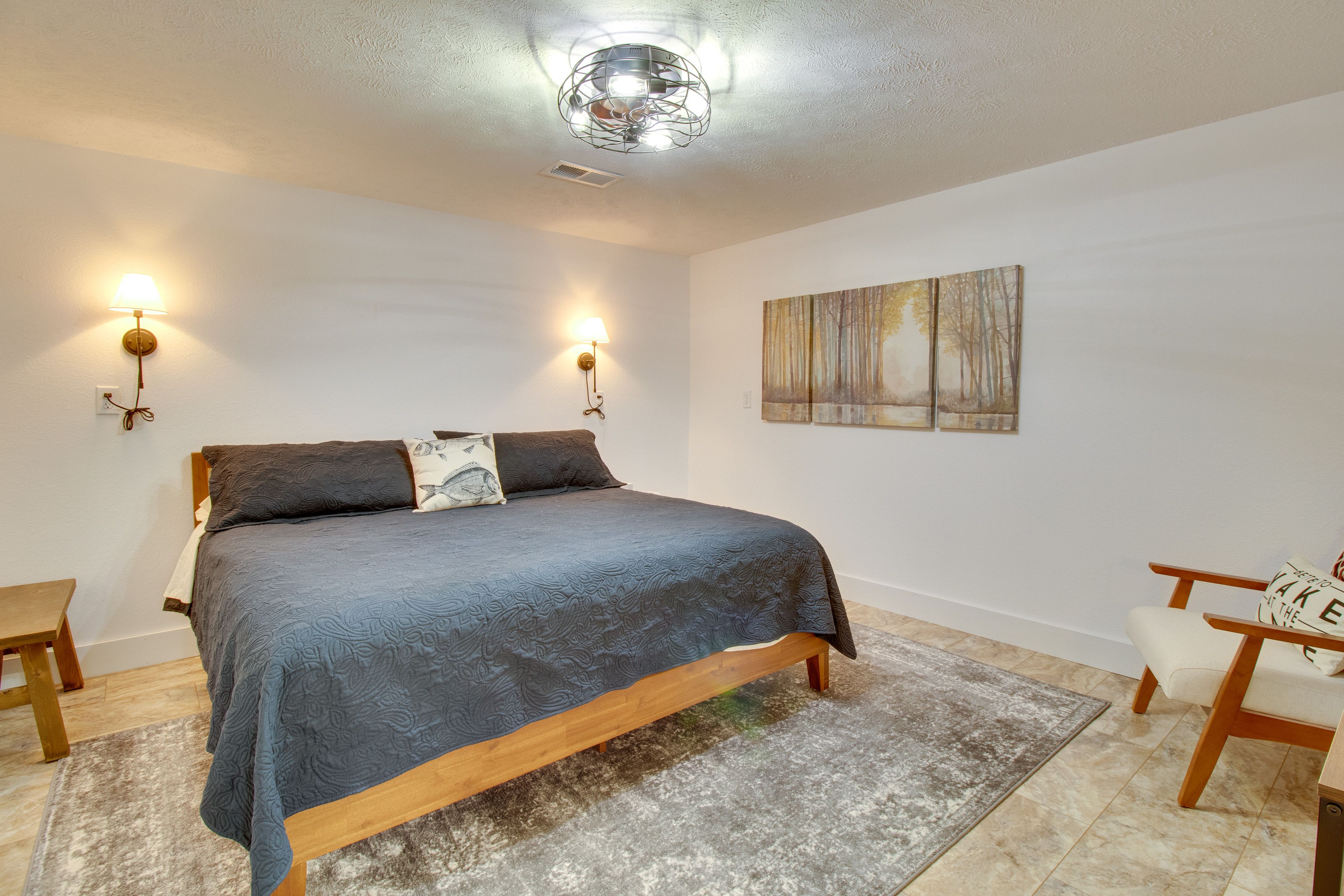 Bedroom 4 | King Bed