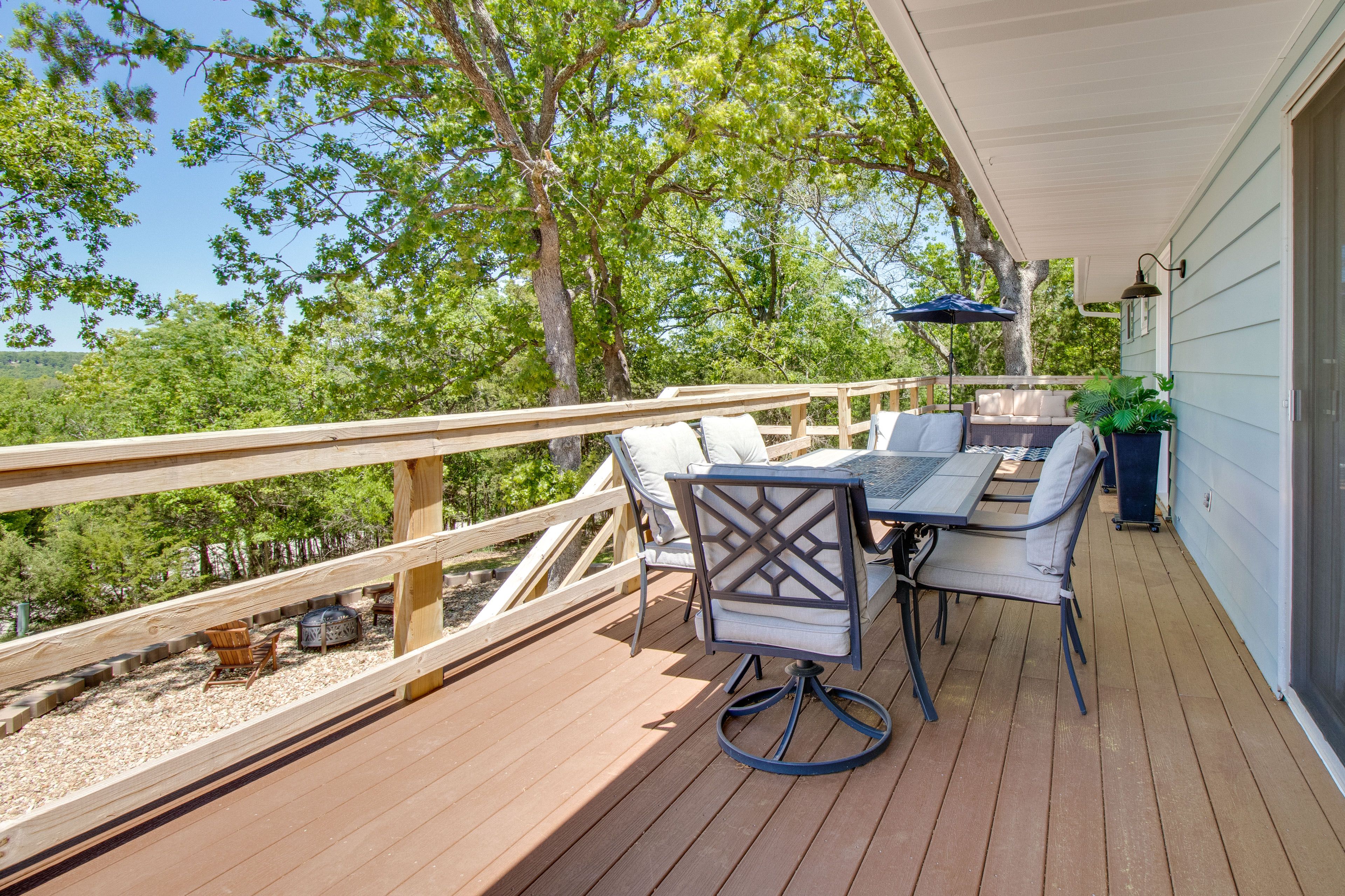 Private Deck | Outdoor Dining Area