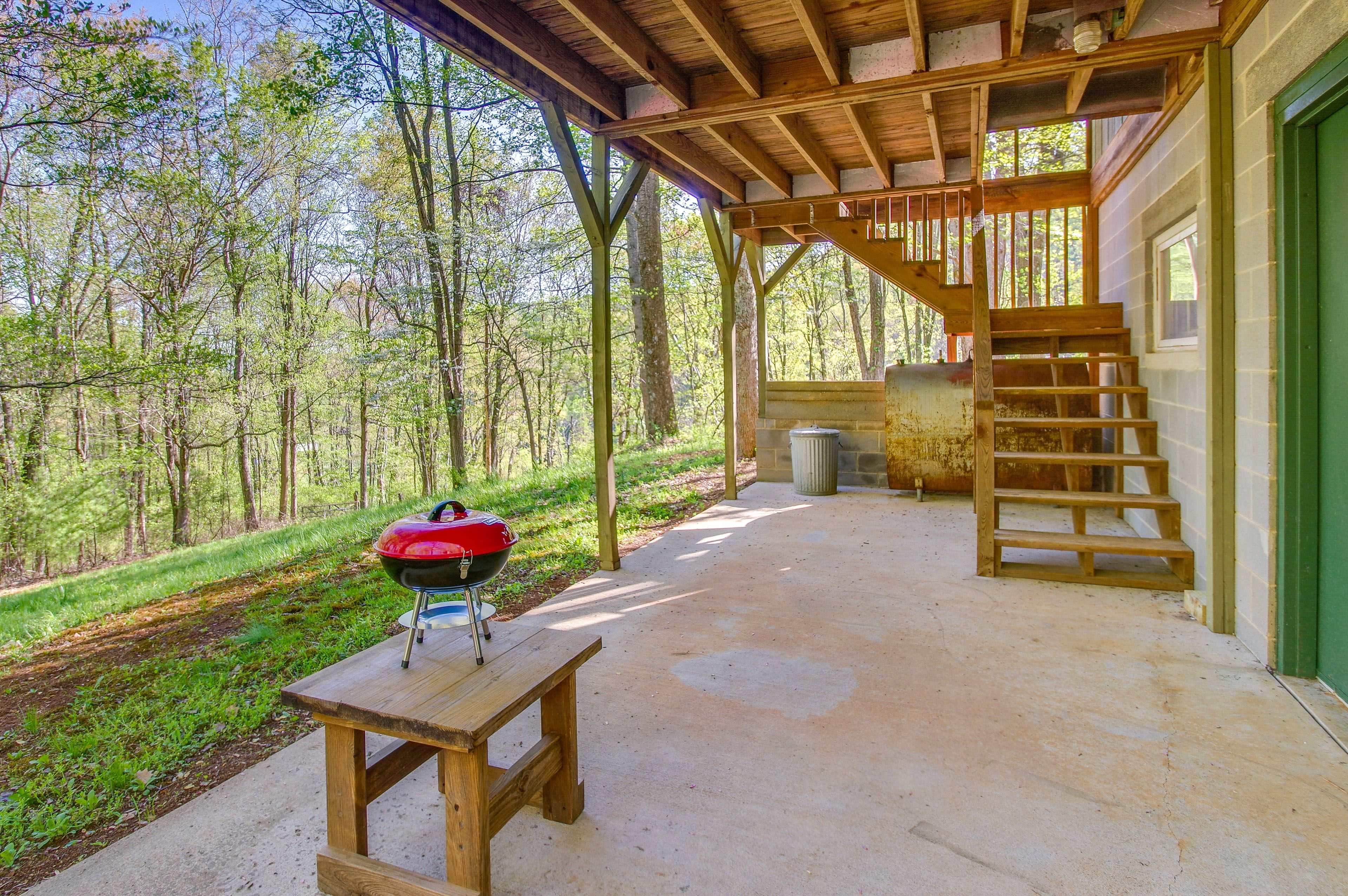 Covered Patio | Charcoal Grill (Charcoal Not Provided)