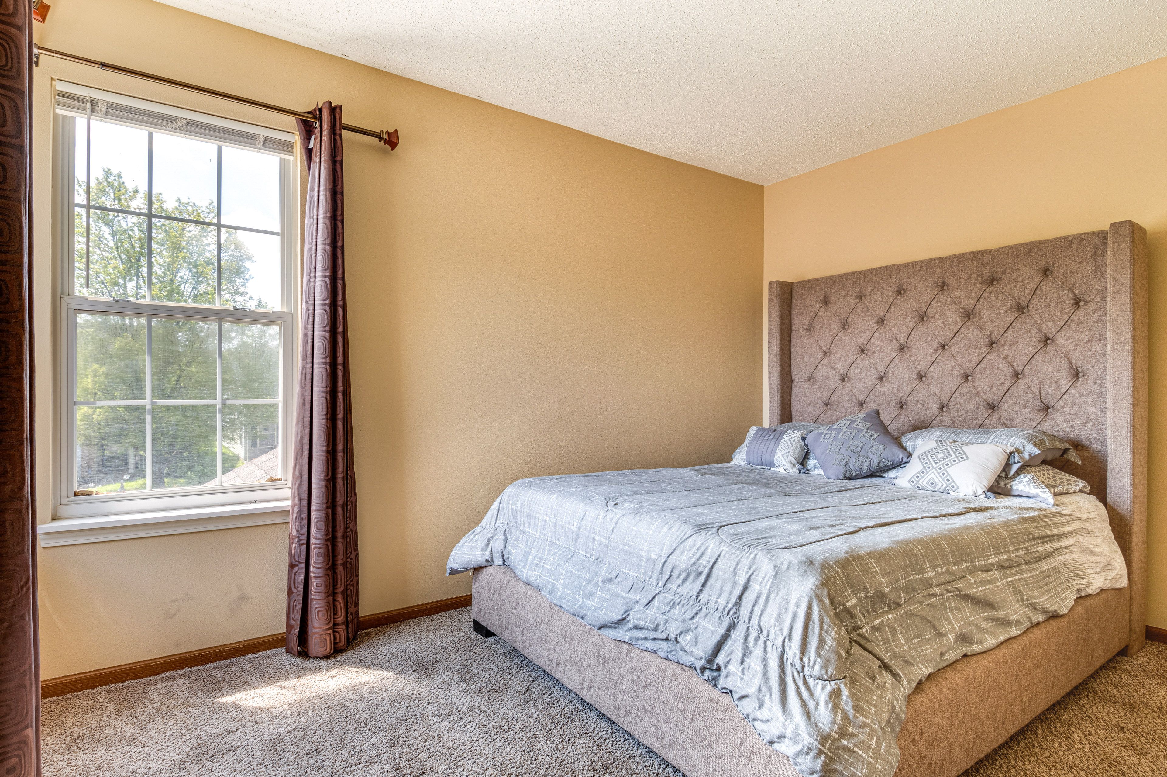 Bedroom 2 | Queen Bed