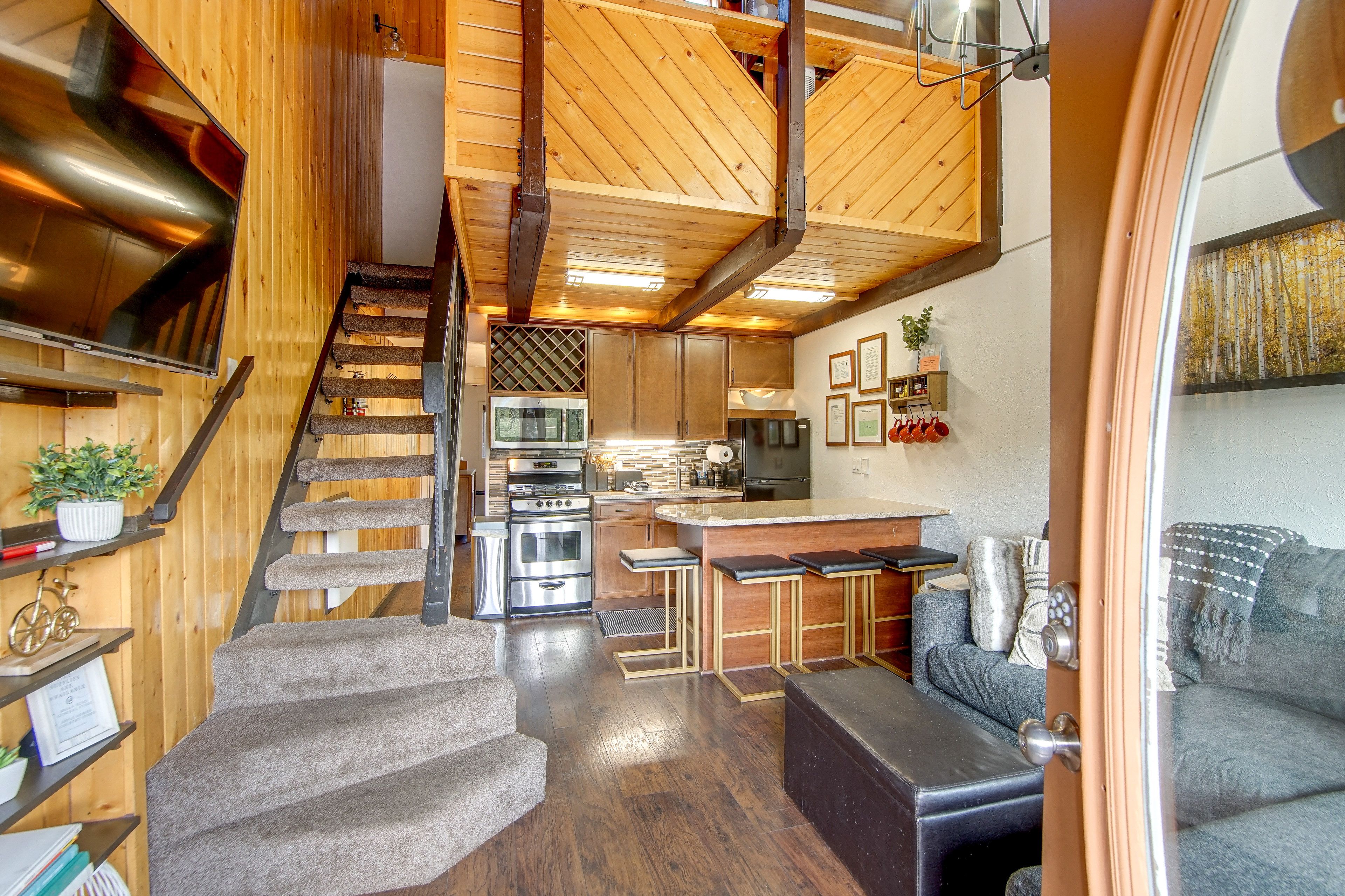 Kitchen | 1st Floor | Cooking Basics | Dishware & Flatware