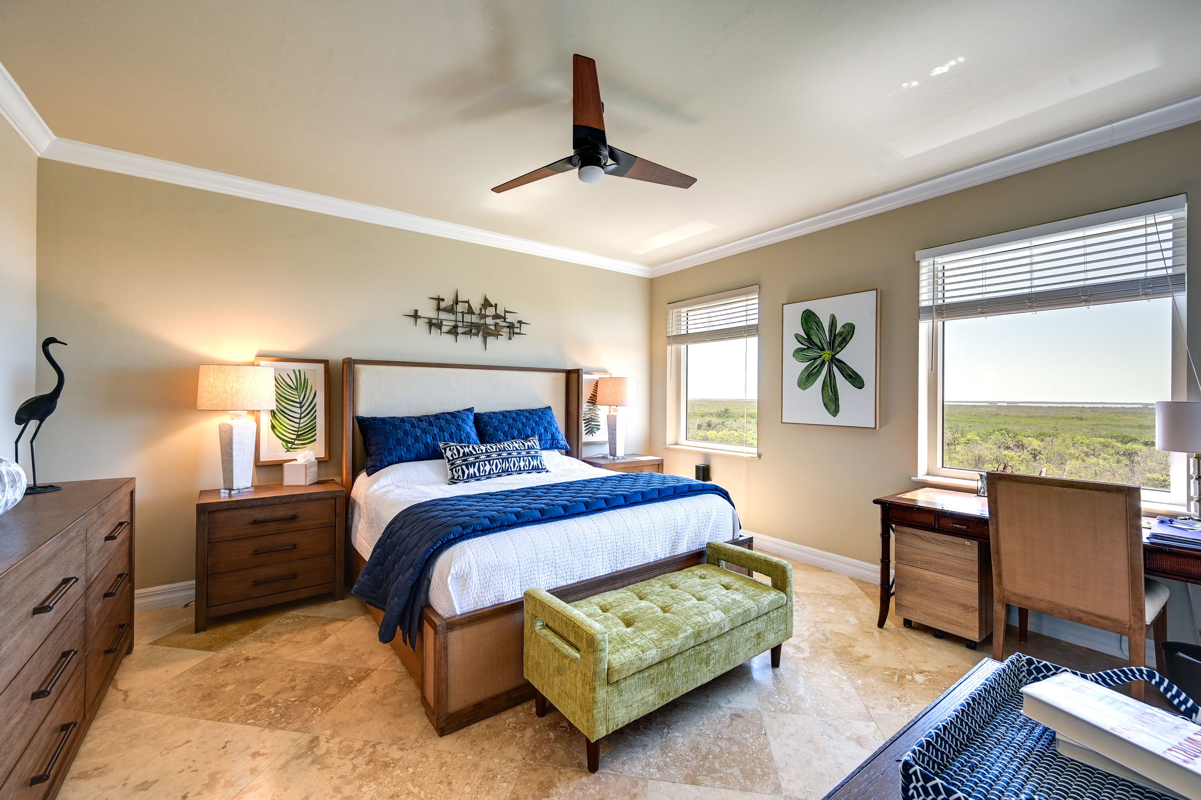 Bedroom 1 | King Bed | En-Suite Bathroom