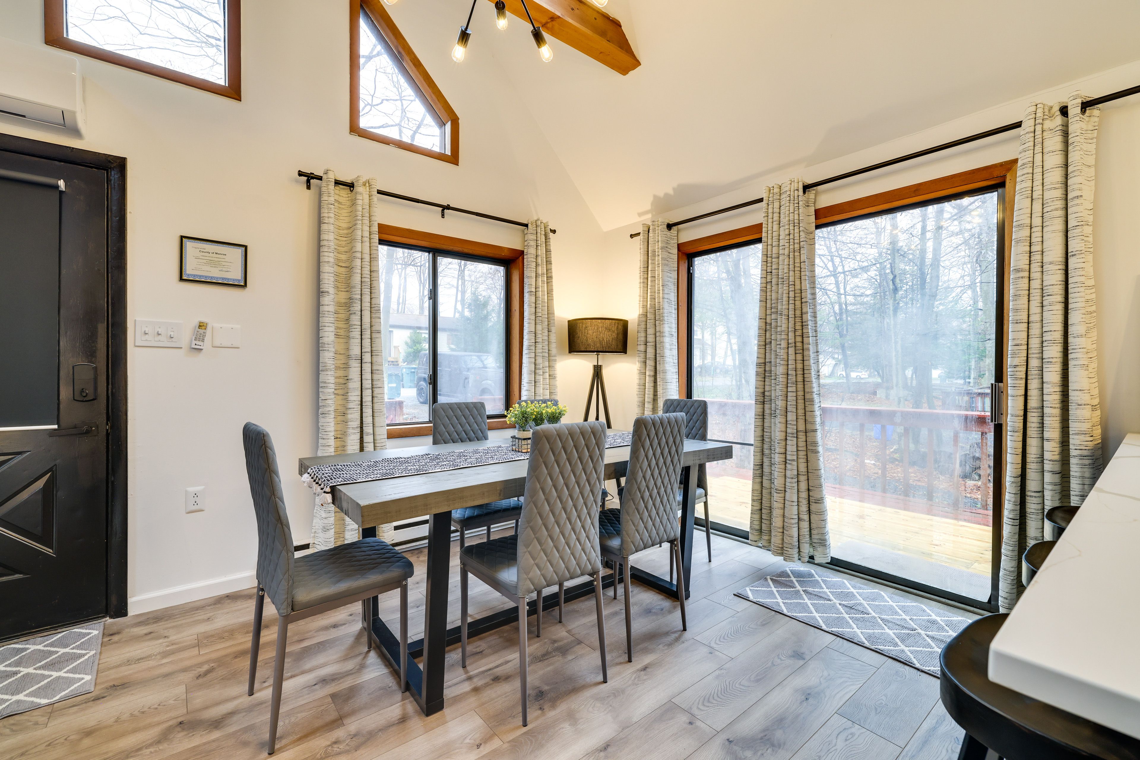 Dining Area | 1st Floor