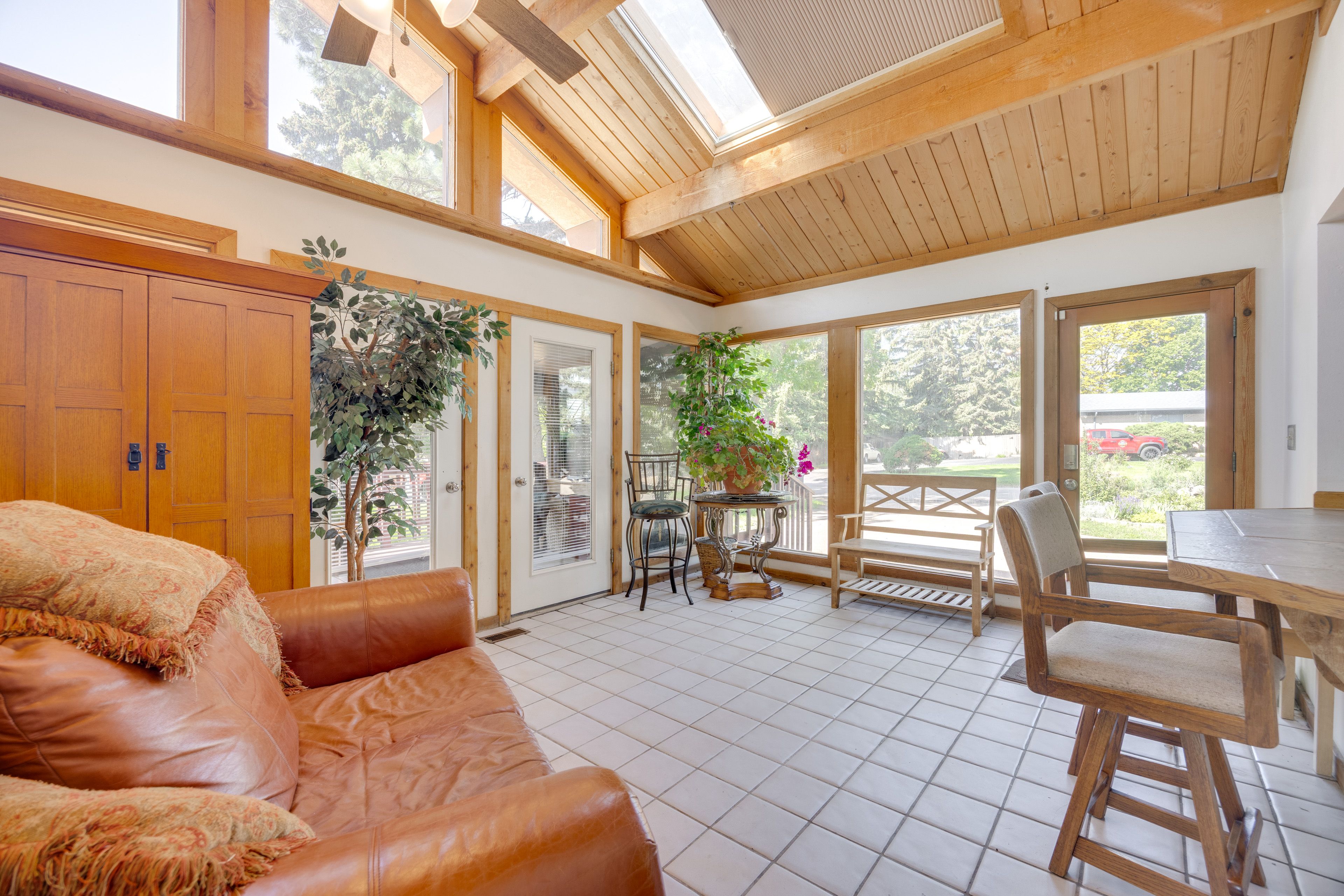 Sitting Room | Main Floor