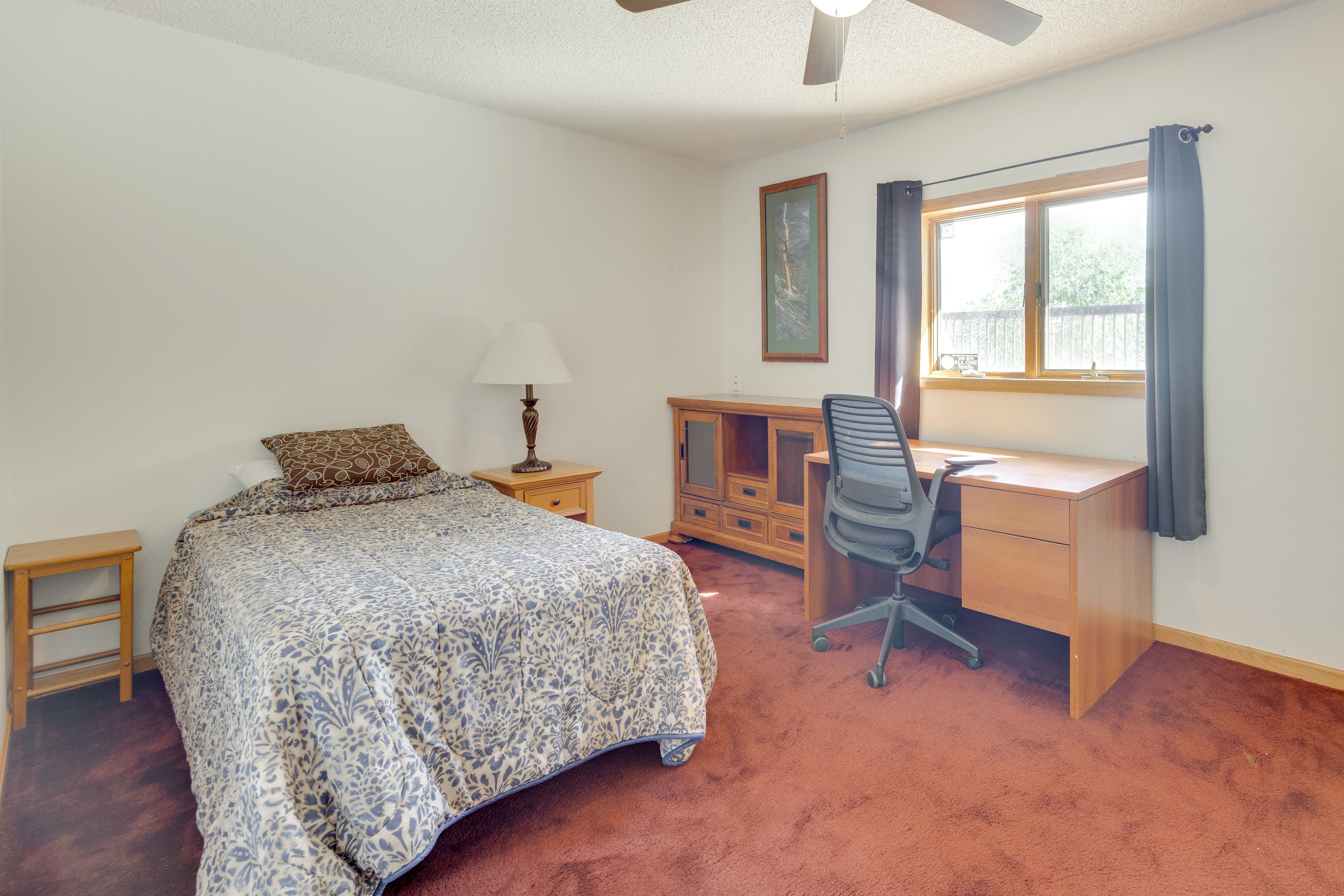 Bedroom 2 | Twin Bed | Main Floor