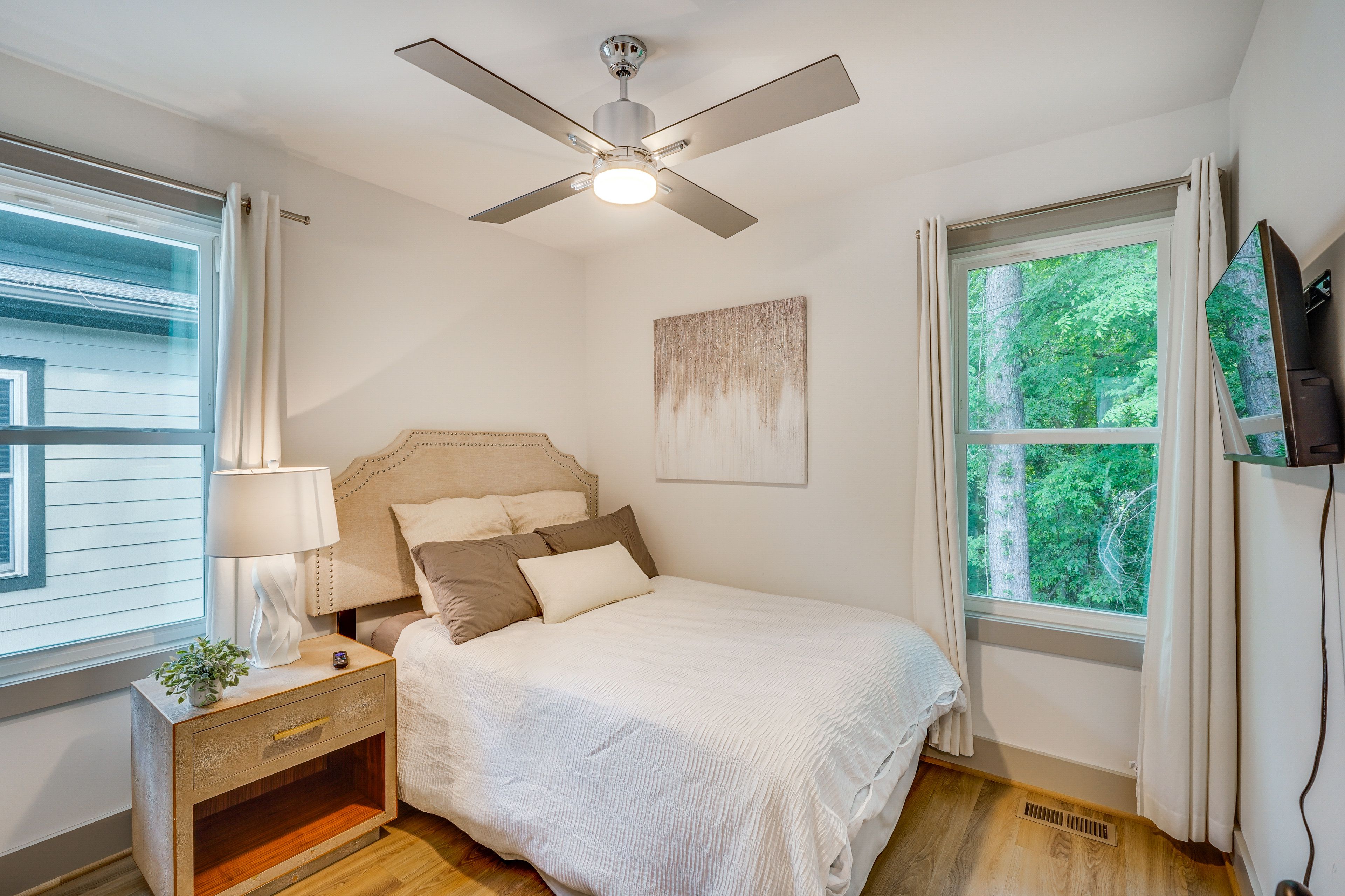 Bedroom 2 | Queen Bed | Linens Provided