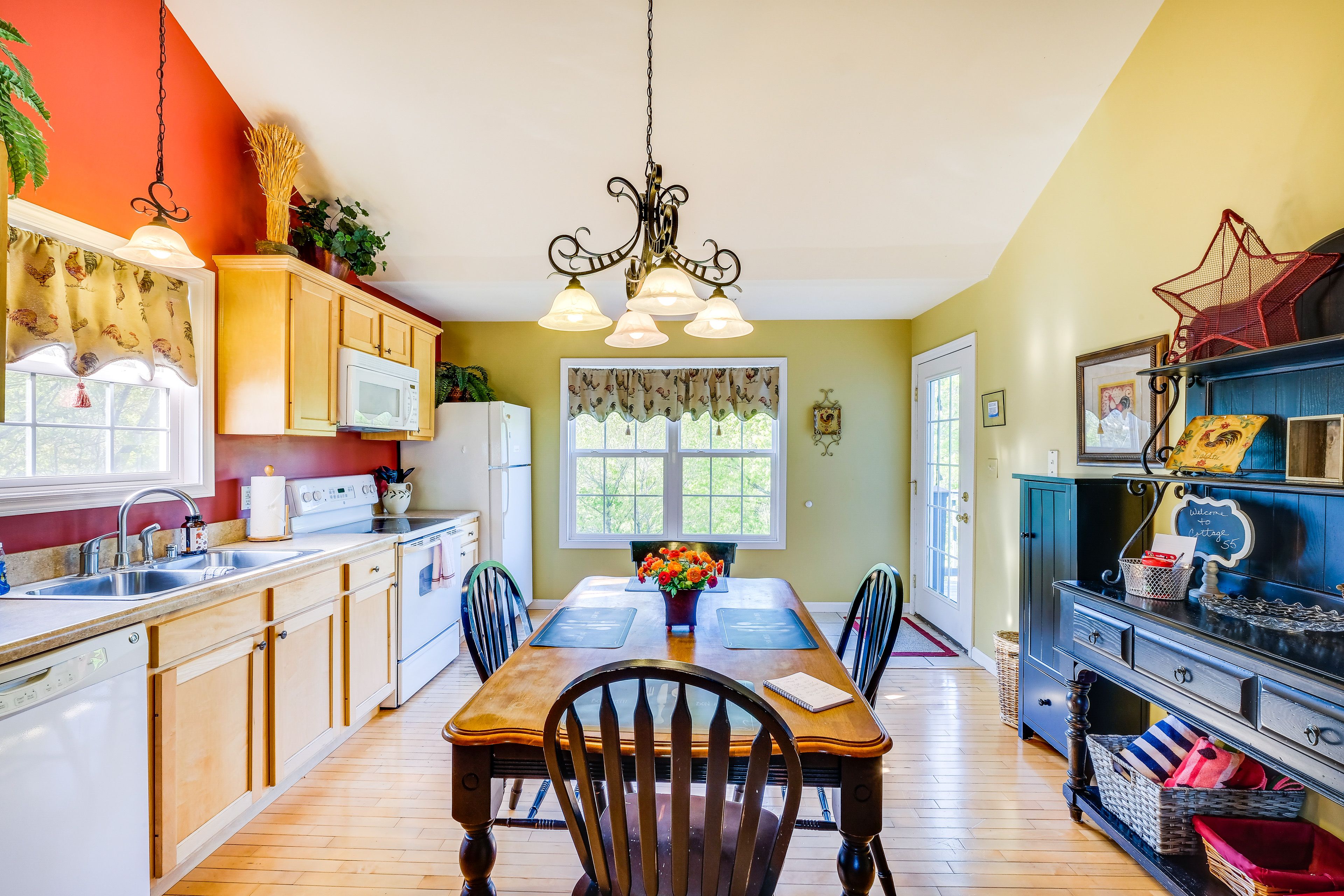 Kitchen | Main Level | Dishwasher | Coffee Maker