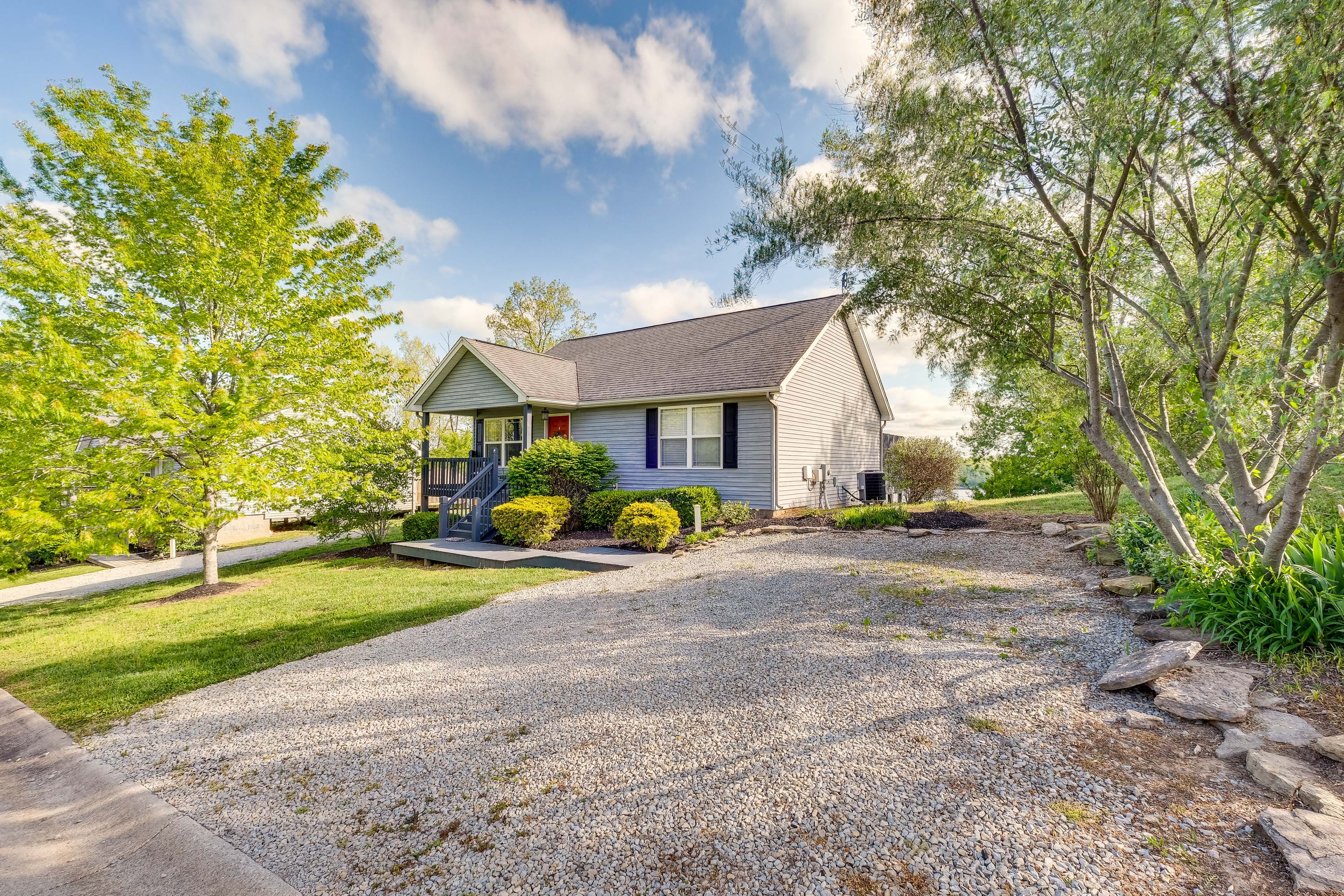 Parking | Driveway (2 Vehicles) | Community Lots (First-Come, First-Served)