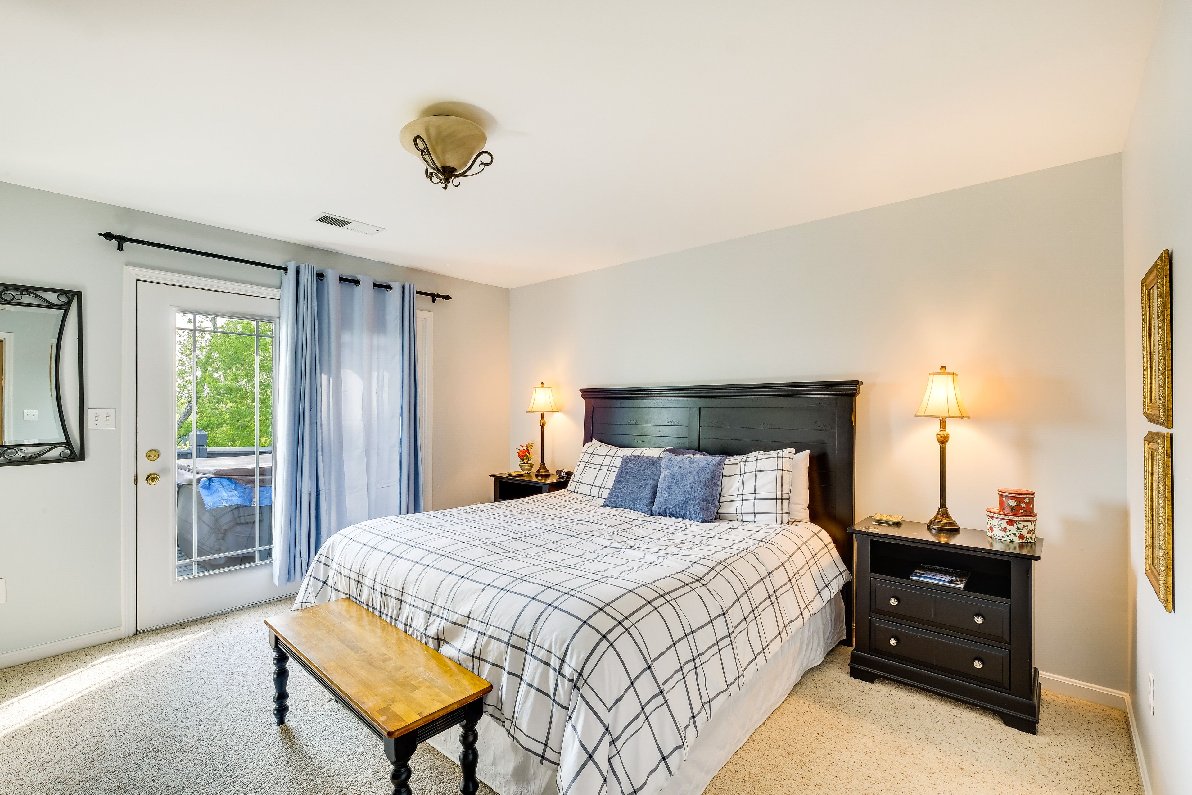 Bedroom 1 | Main Level | King Bed | Linens Provided