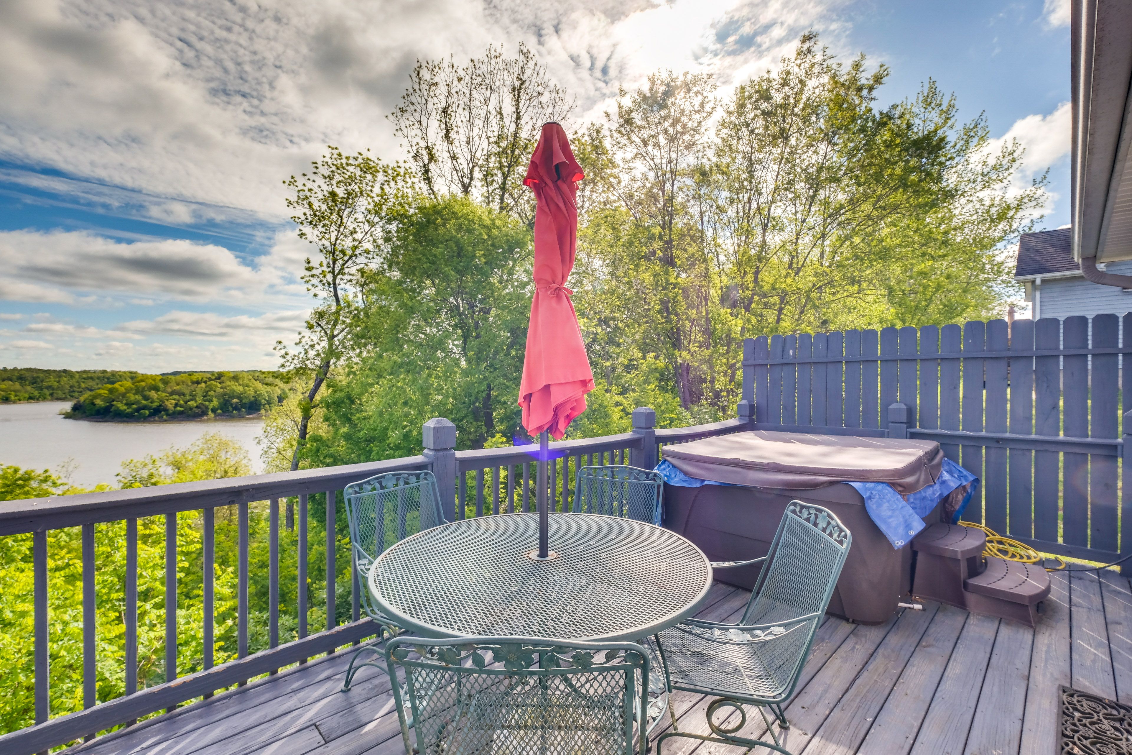 Taylorsville Vacation Rental | 2BR | 2BA | Stairs to Enter | 991 Sq Ft