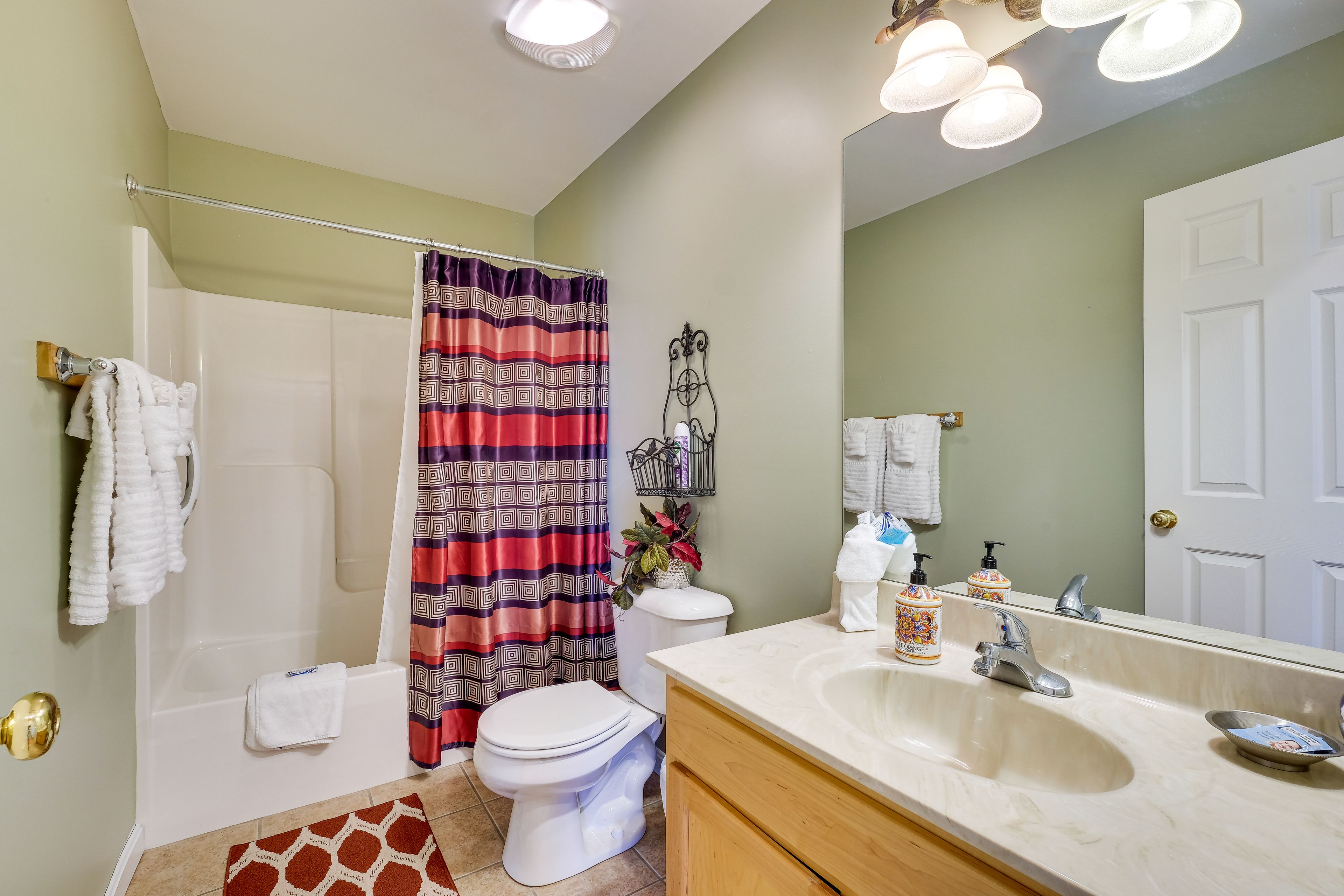 Full Bathroom | Hair Dryer