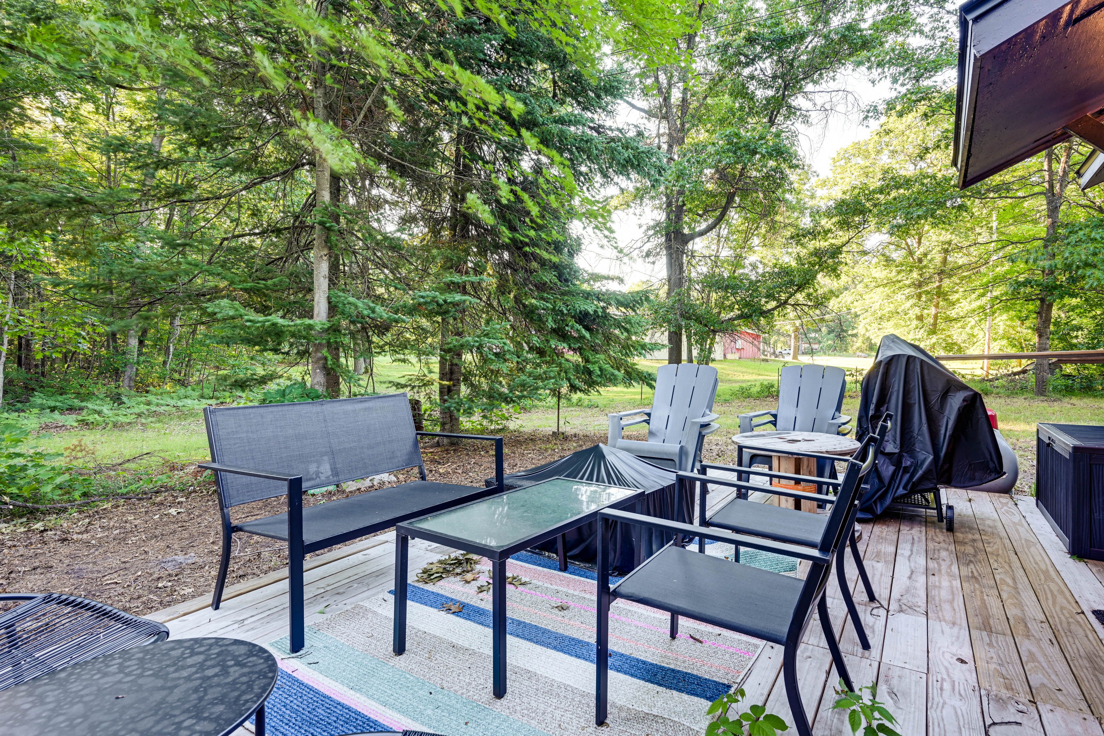 Cottage Exterior | Furnished Deck | Gas Grill