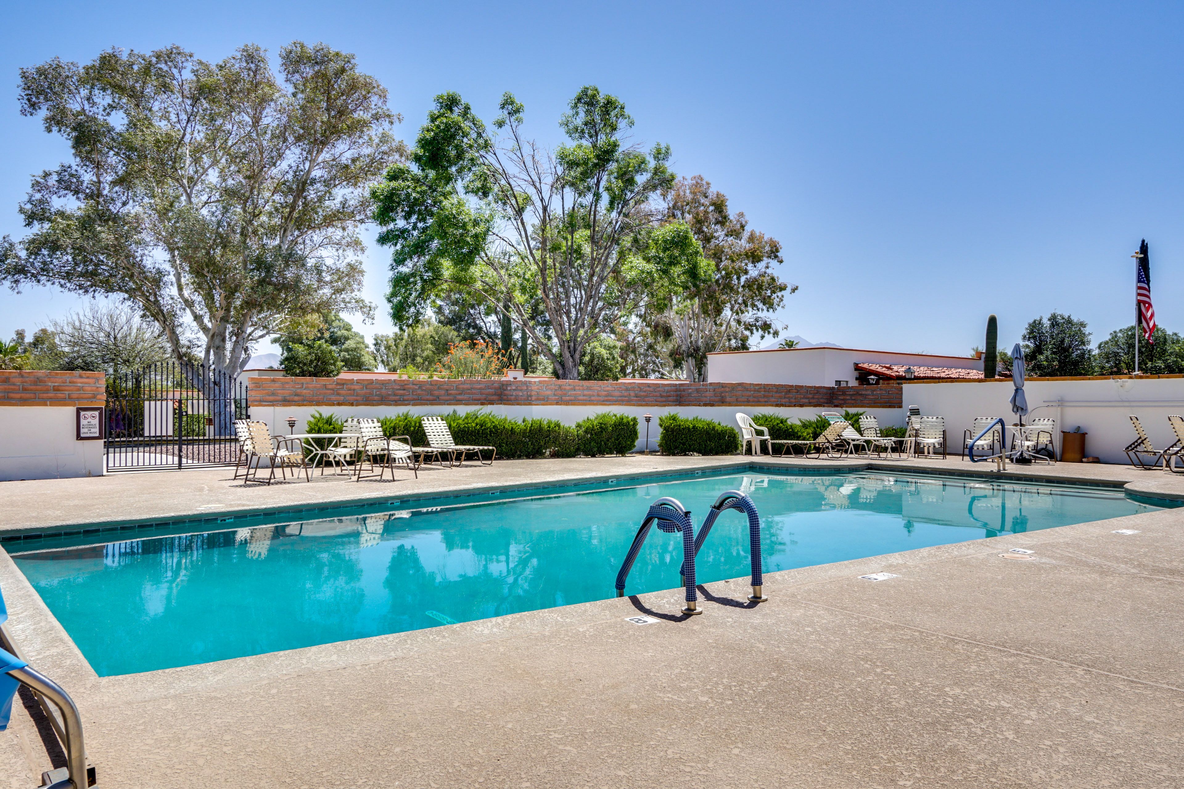 Community Amenities | 2 Pools | Coin Laundry