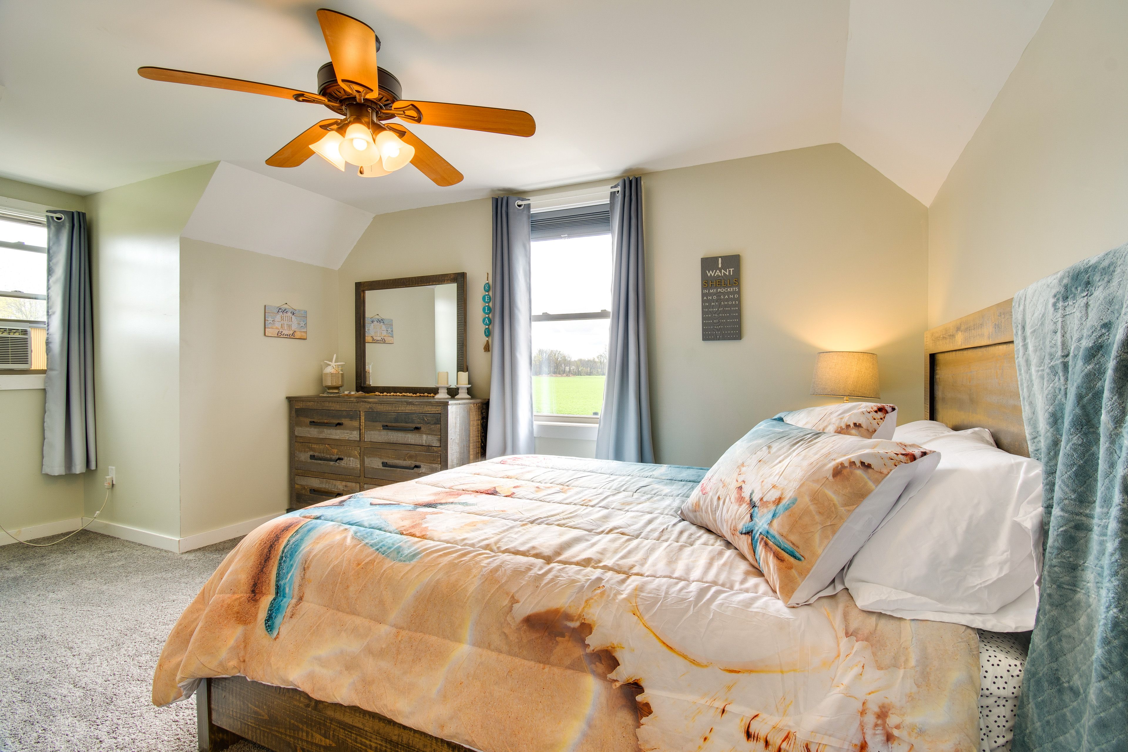 Bedroom 3 | 2nd Floor | Queen Bed
