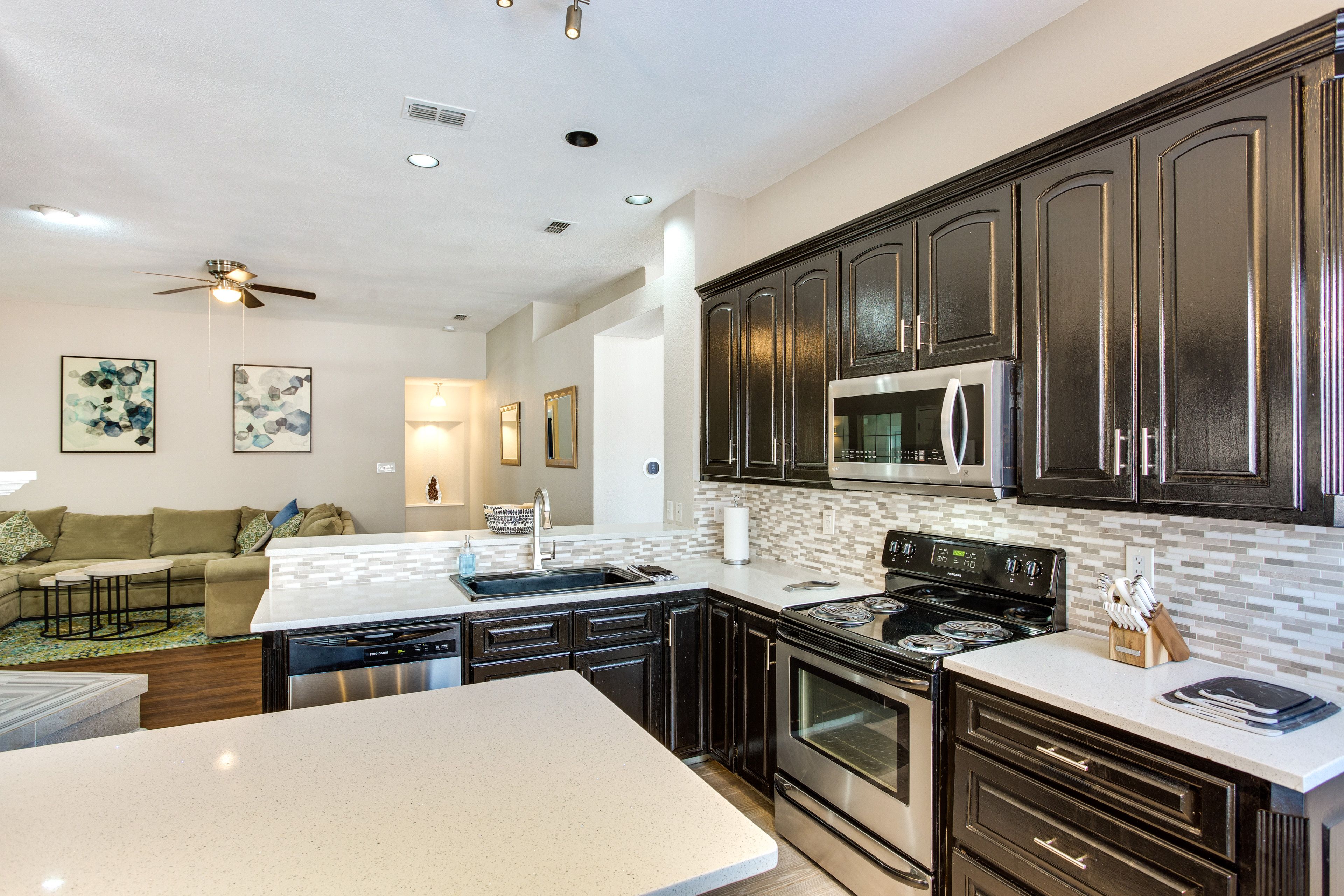 Kitchen | Cooking Basics | Coffee Maker | Paper Towels/Trash Bags Provided