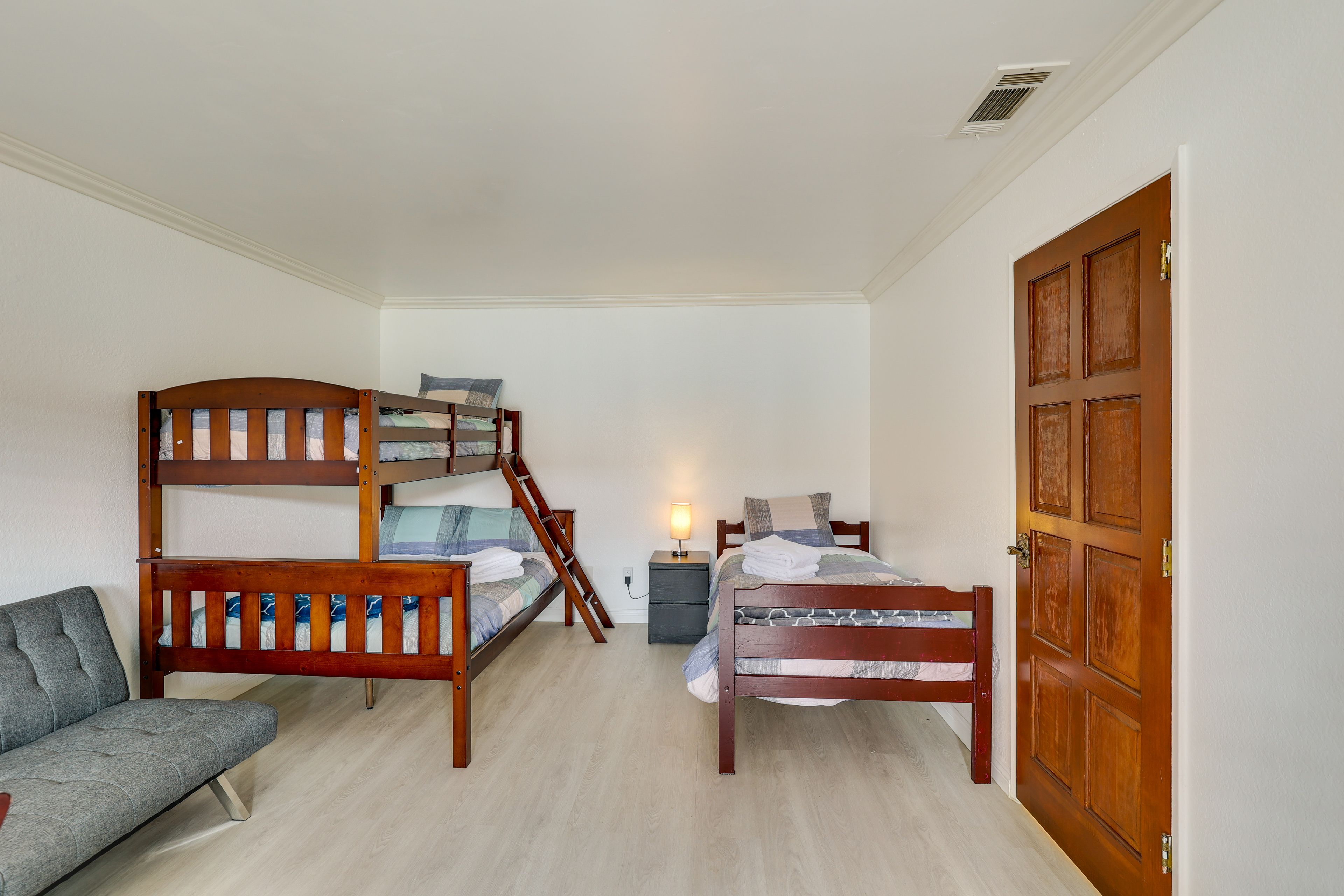 Bedroom 2 | Twin/Full Bunk Bed | Twin Bed | Futon | Desk Workspace