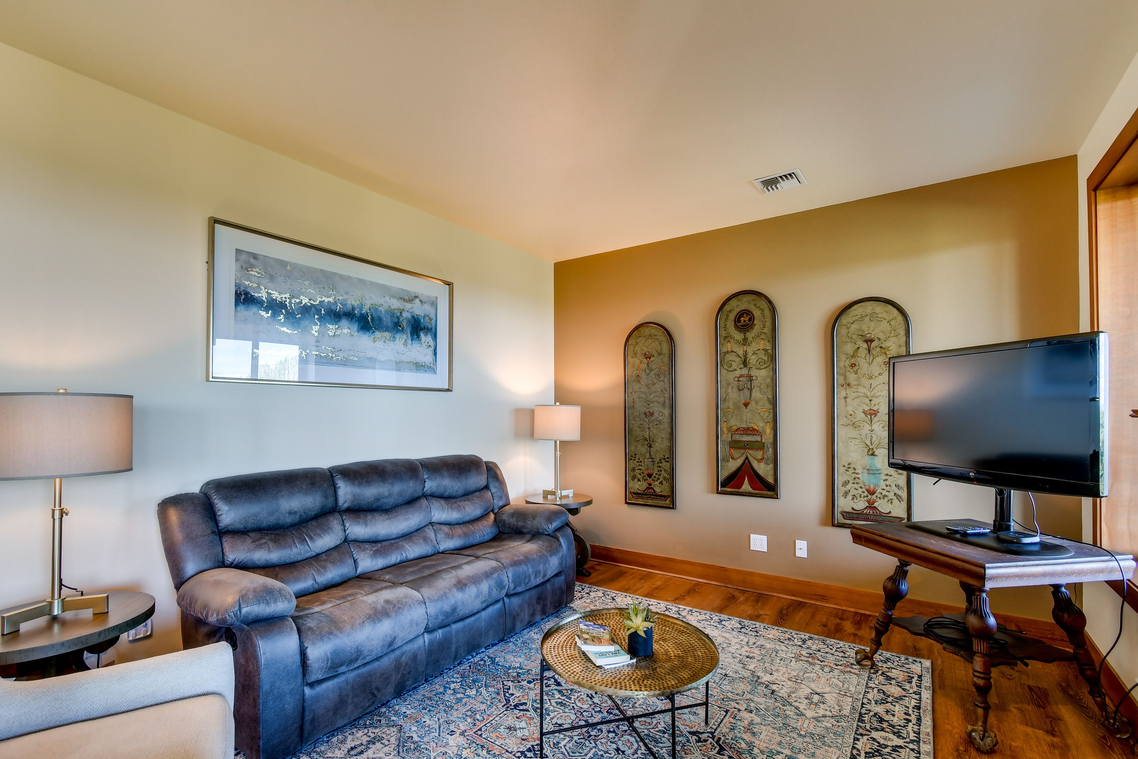 Finished Basement | Den