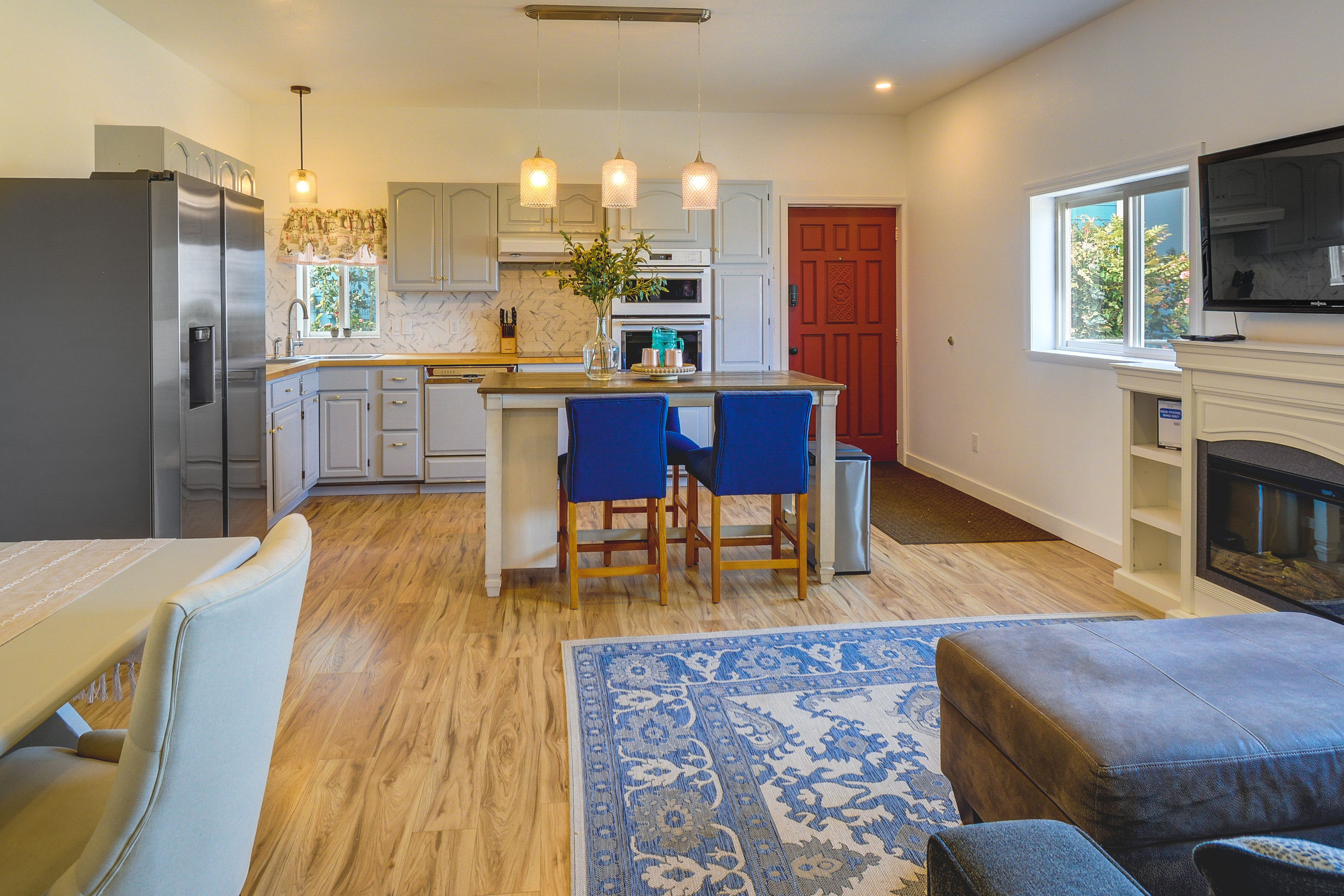 Living Area | Full Sleeper Sofa