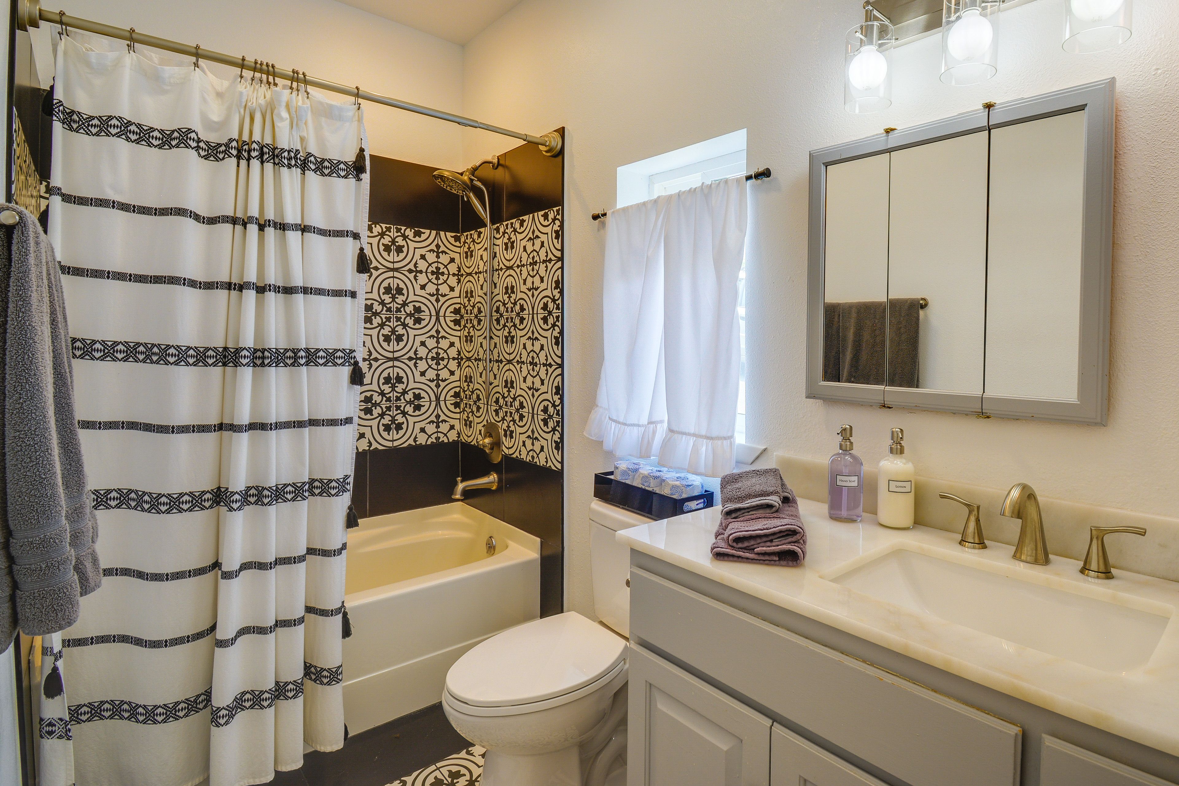 Bathroom | Complimentary Toiletries