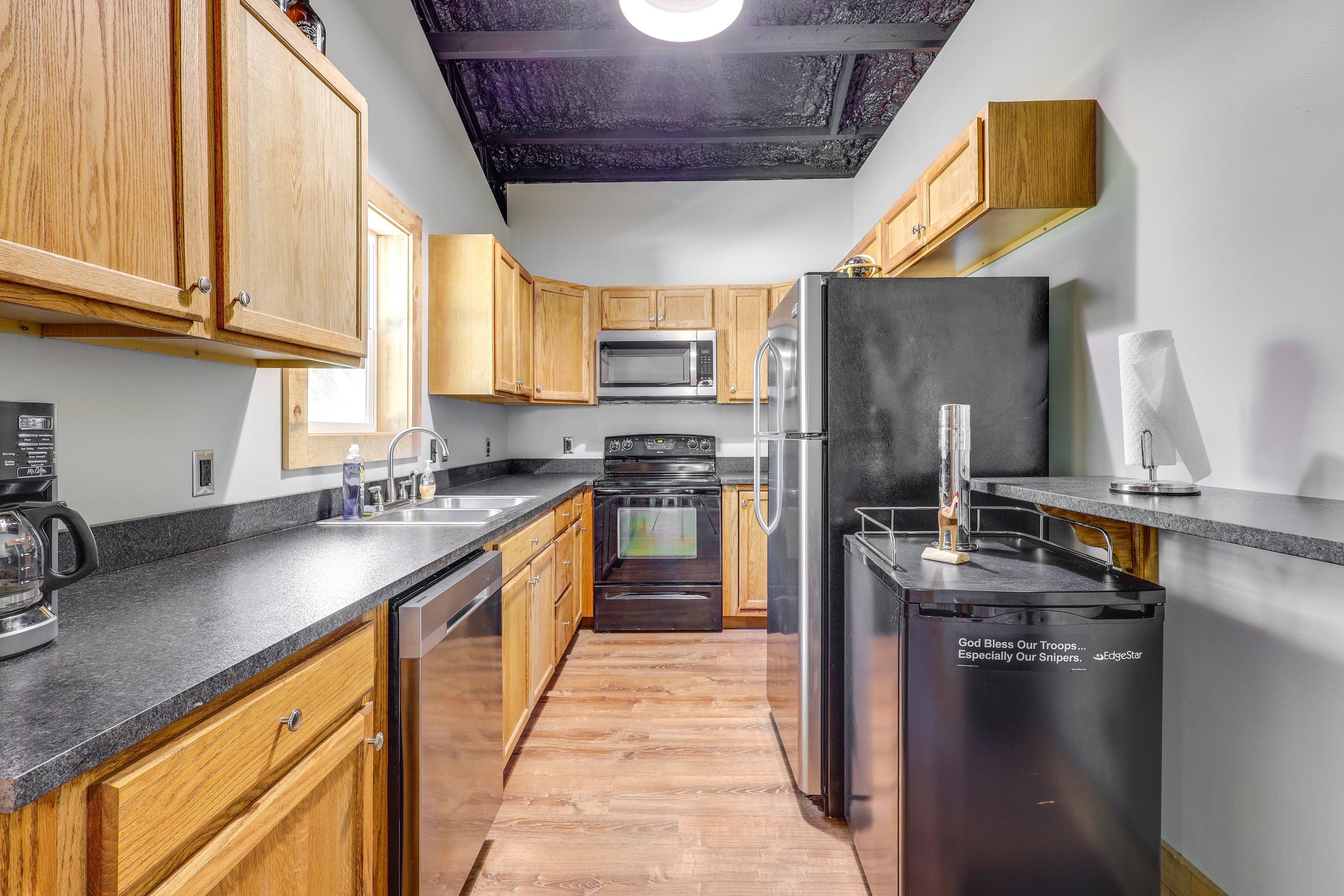 Kitchen | Equipped w/ Cooking Basics