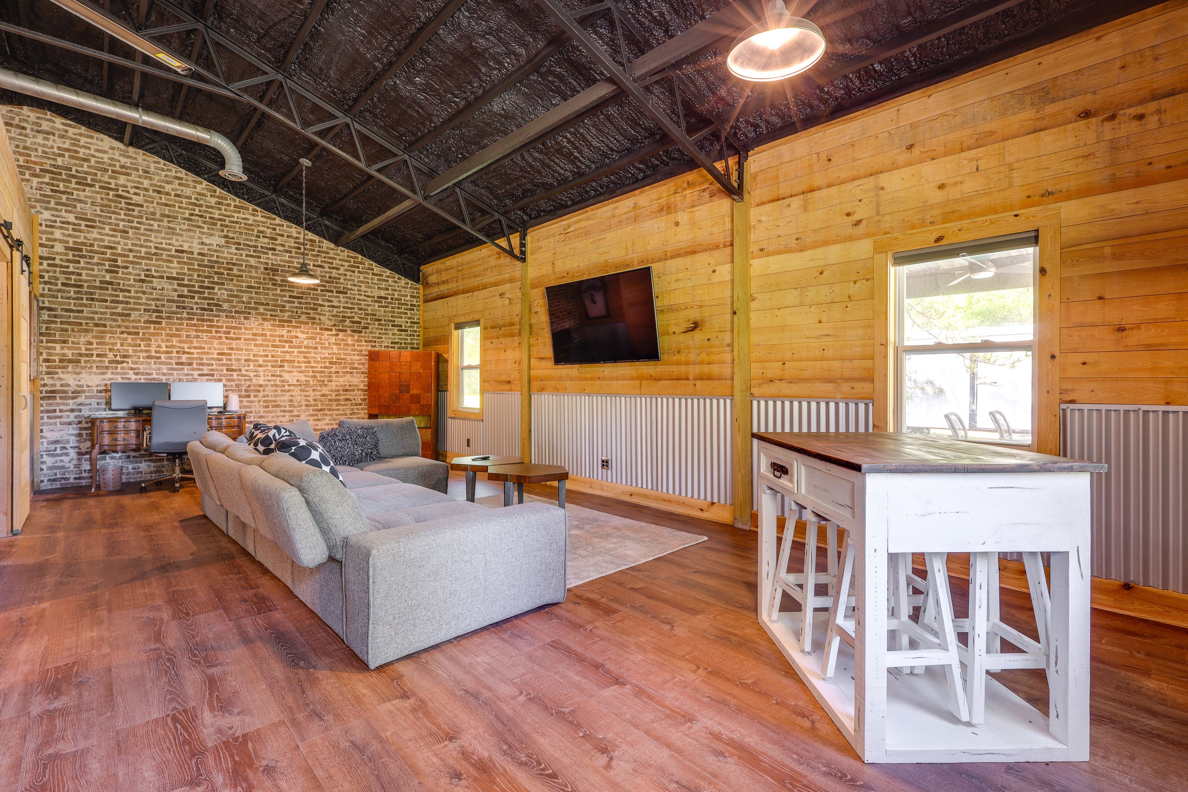 Living Area | Keyless Entry
