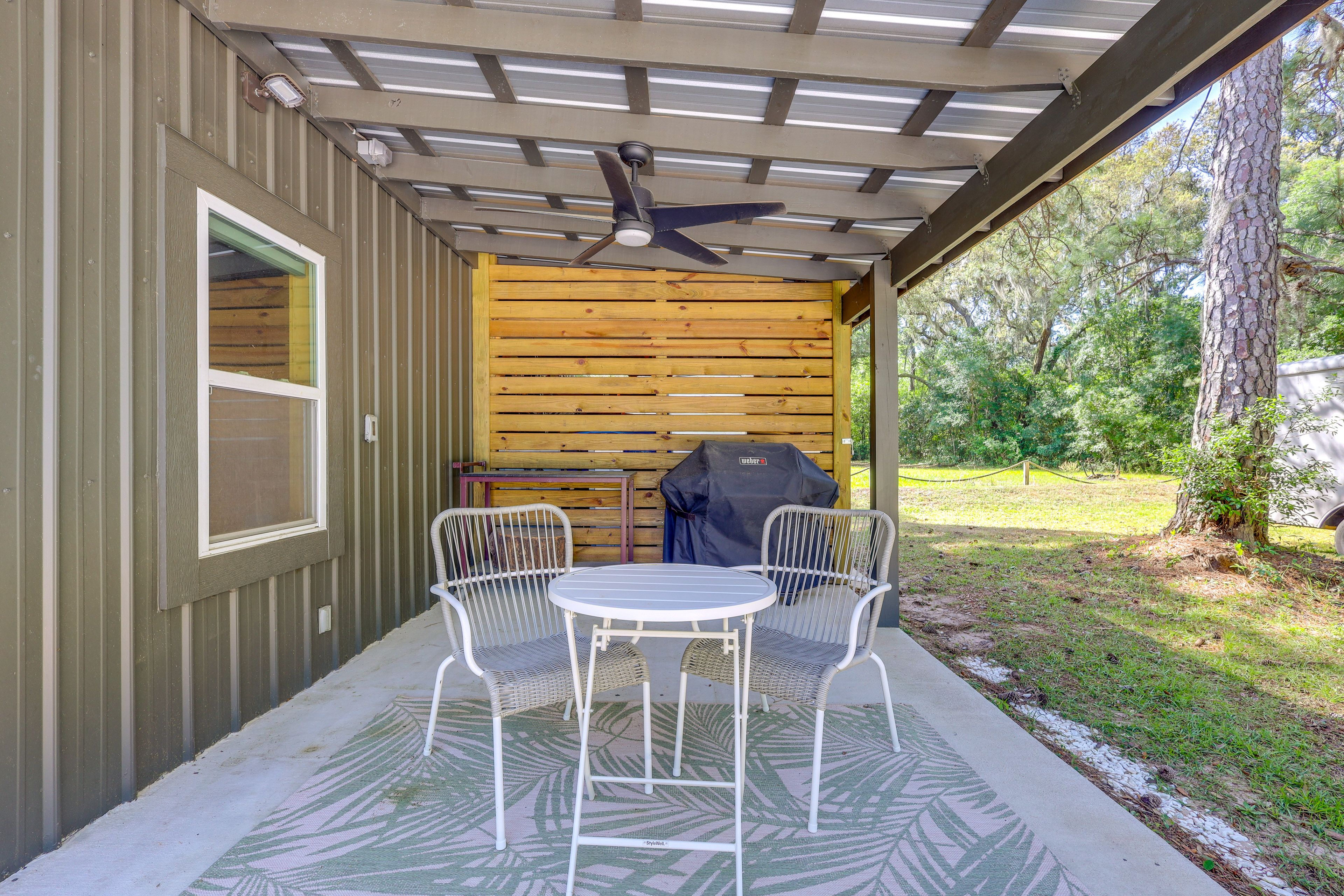 Patio | Gas Grill | Outdoor Dining | River View